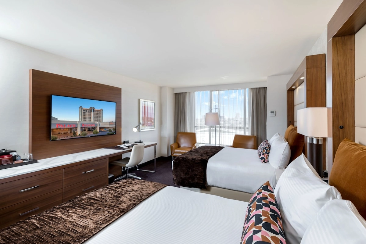 Premier Two Queens at Palace Station Hotel and Casino Las Vegas