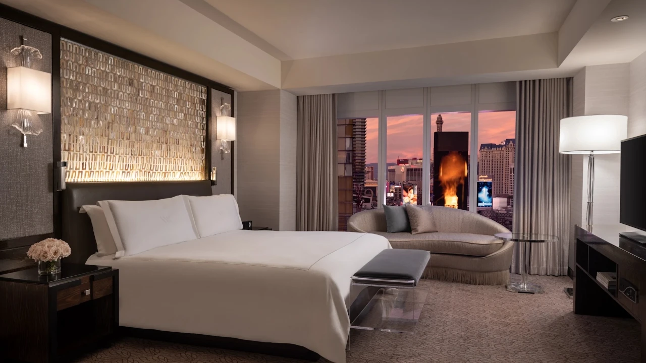 Waldorf Junior Suite at Waldorf Astoria Las Vegas
