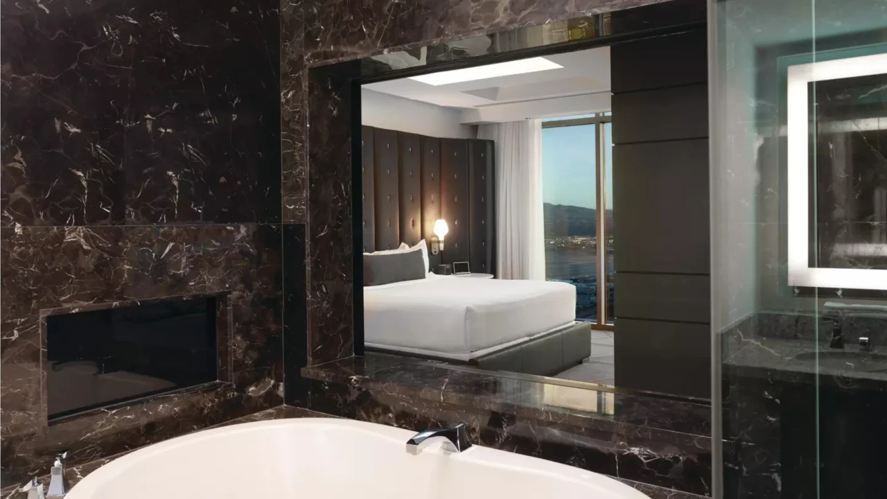 W Corner King Suite at W Las Vegas
