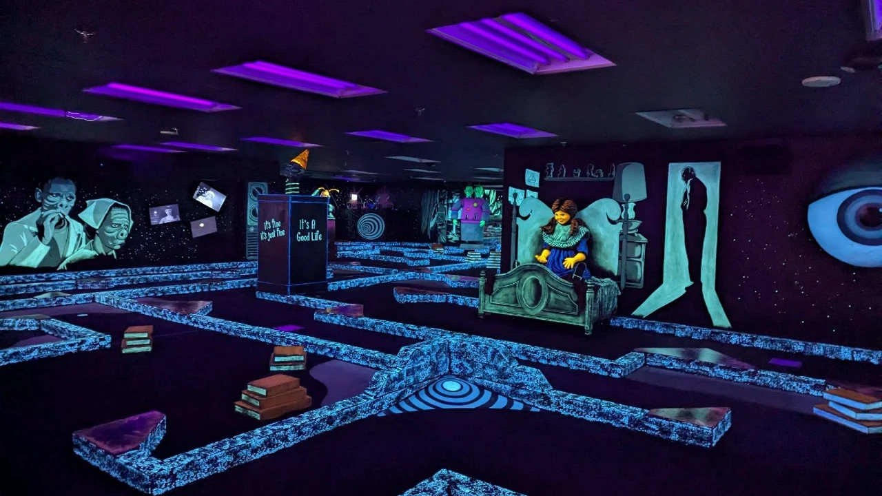 Twilight Zone By Monster Mini Golf at Horseshoe Las Vegas