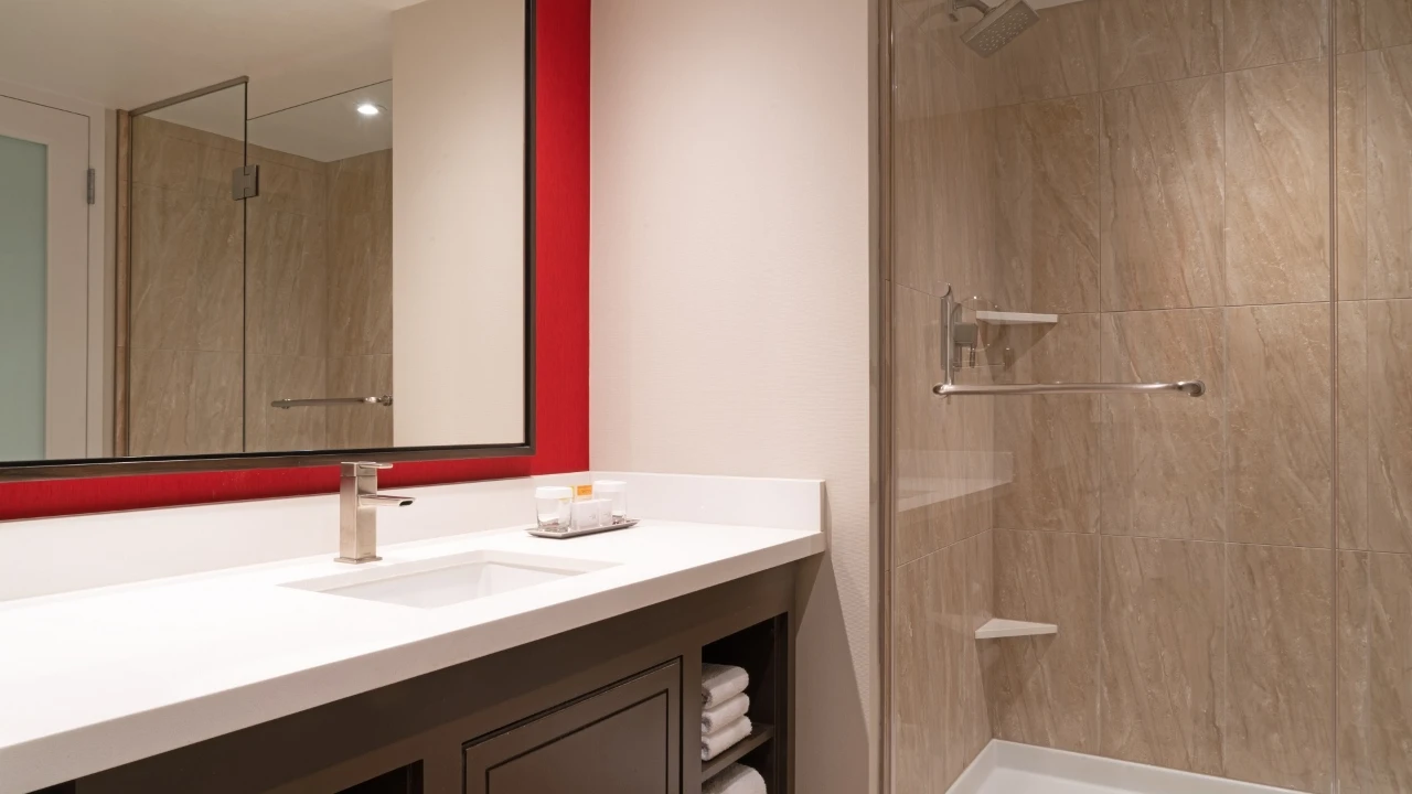 Resort Room Bathroom at Horseshoe Las Vegas