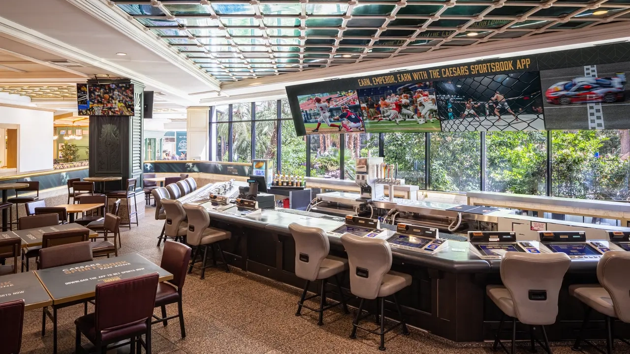Garden Bar at Flamingo Las Vegas