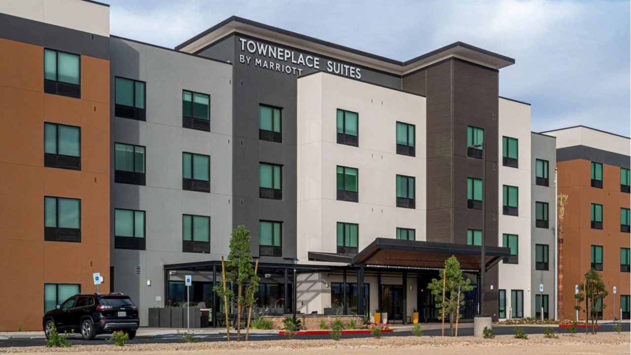 Hotel Exterior at Towneplace Suites Las Vegas North I-15