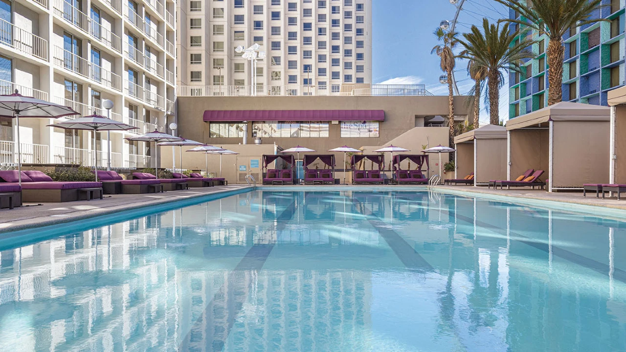 Pool at Harrah's Las Vegas