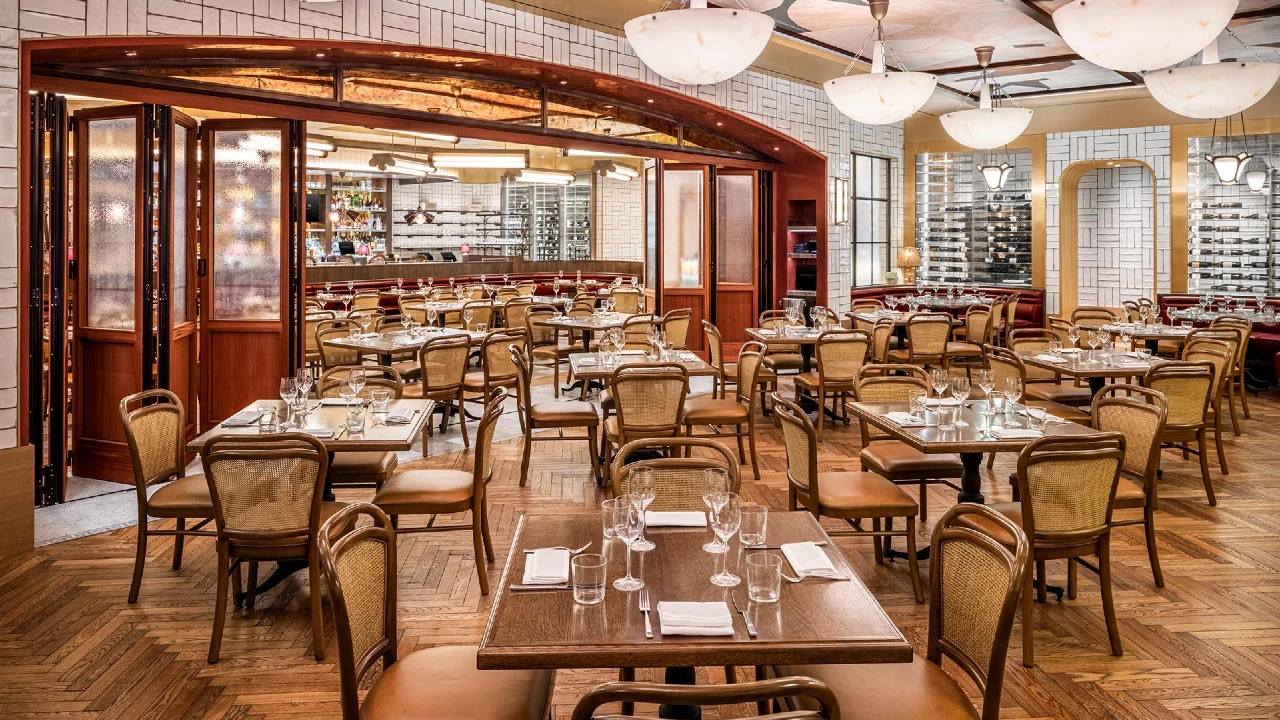 Brasserie B Parisian Steakhouse by Bobby Flay at Caesars Palace Las Vegas
