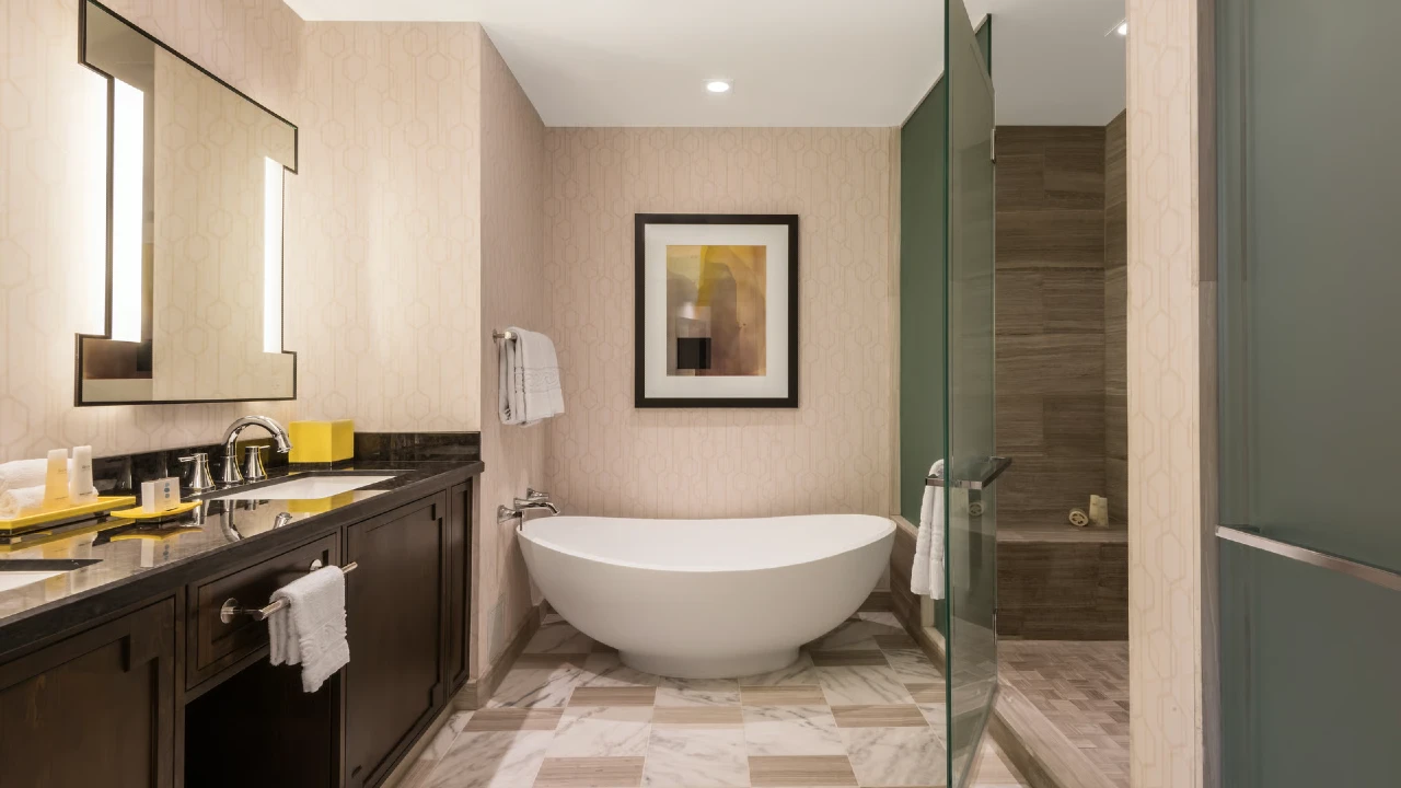 Julius Signature Level Suite King at Caesars Palace Las Vegas
