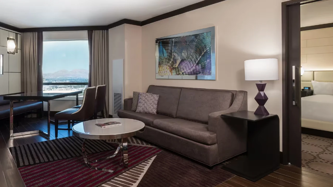 Valley Executive Suite Two Queens at Harrah's Las Vegas