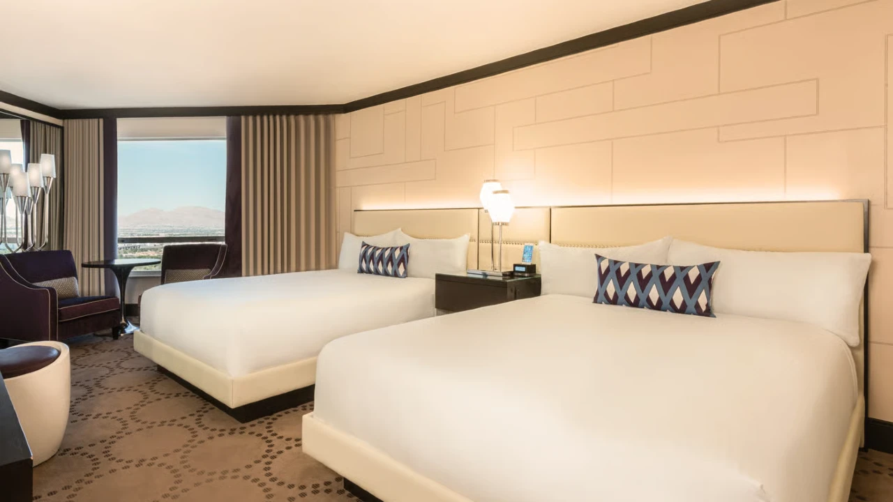 Valley Executive Suite Two Queens at Harrah's Las Vegas