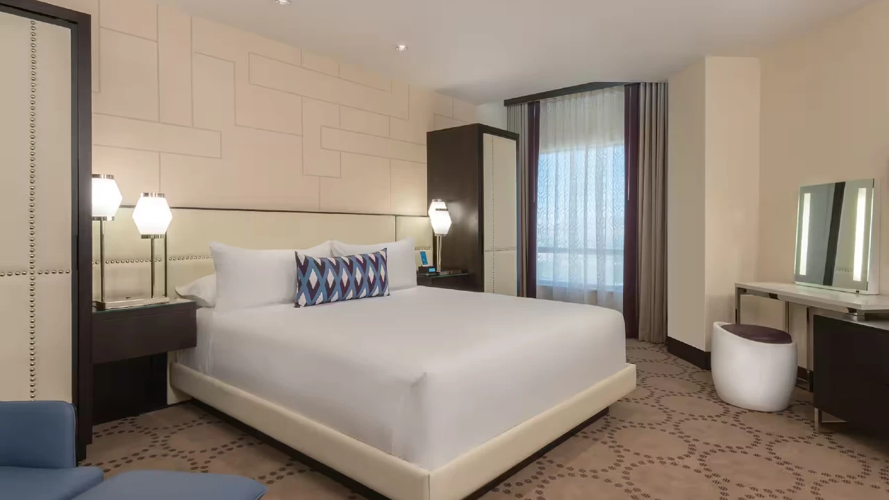 Valley Vice Presidential Suite King at Harrah's Las Vegas