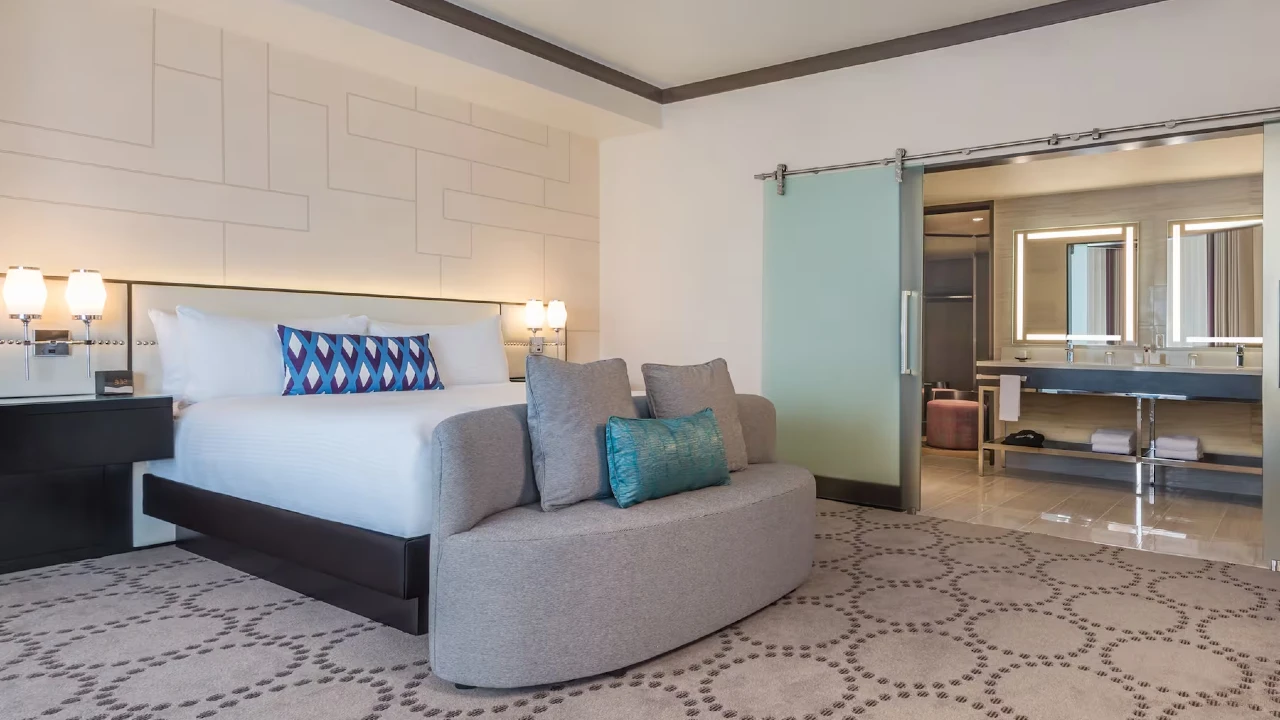Valley Presidential Suite King at Harrah's Las Vegas