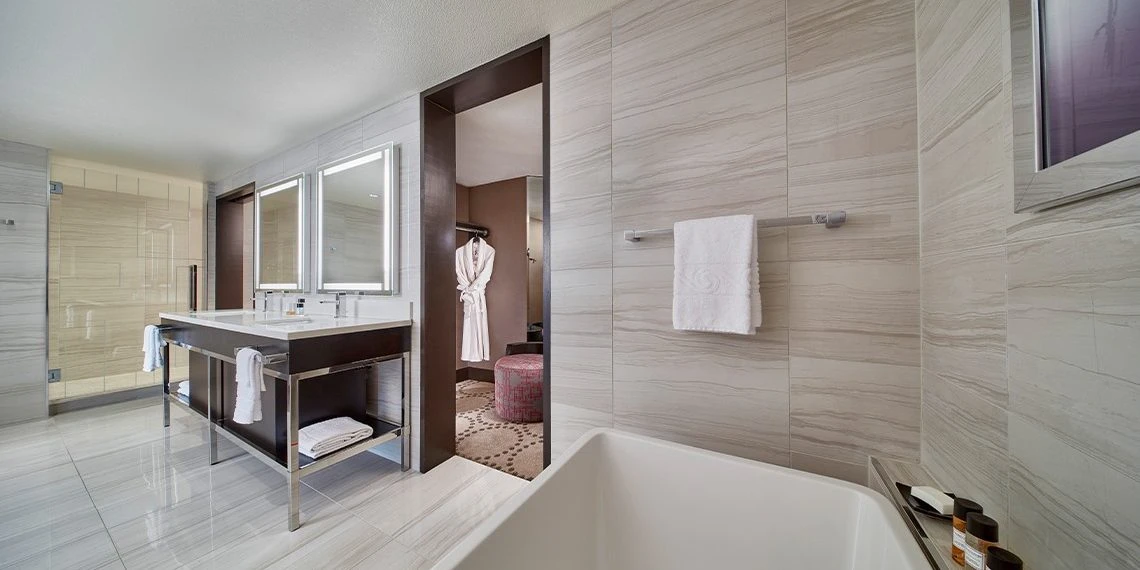 Valley Presidential Suite King at Harrah's Las Vegas