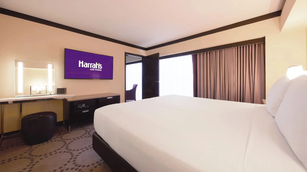 Mountain Junior Executive Suite at Harrah's Las Vegas