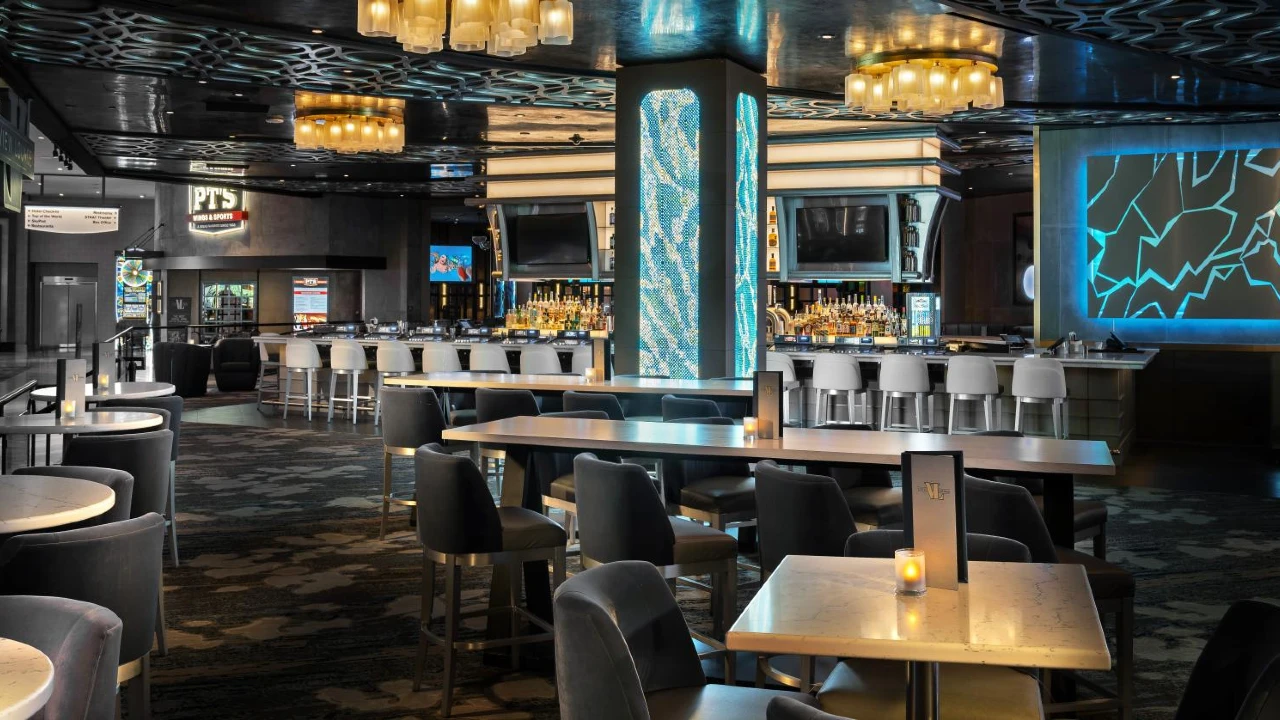 View Lounge at The Strat Hotel Casino Tower