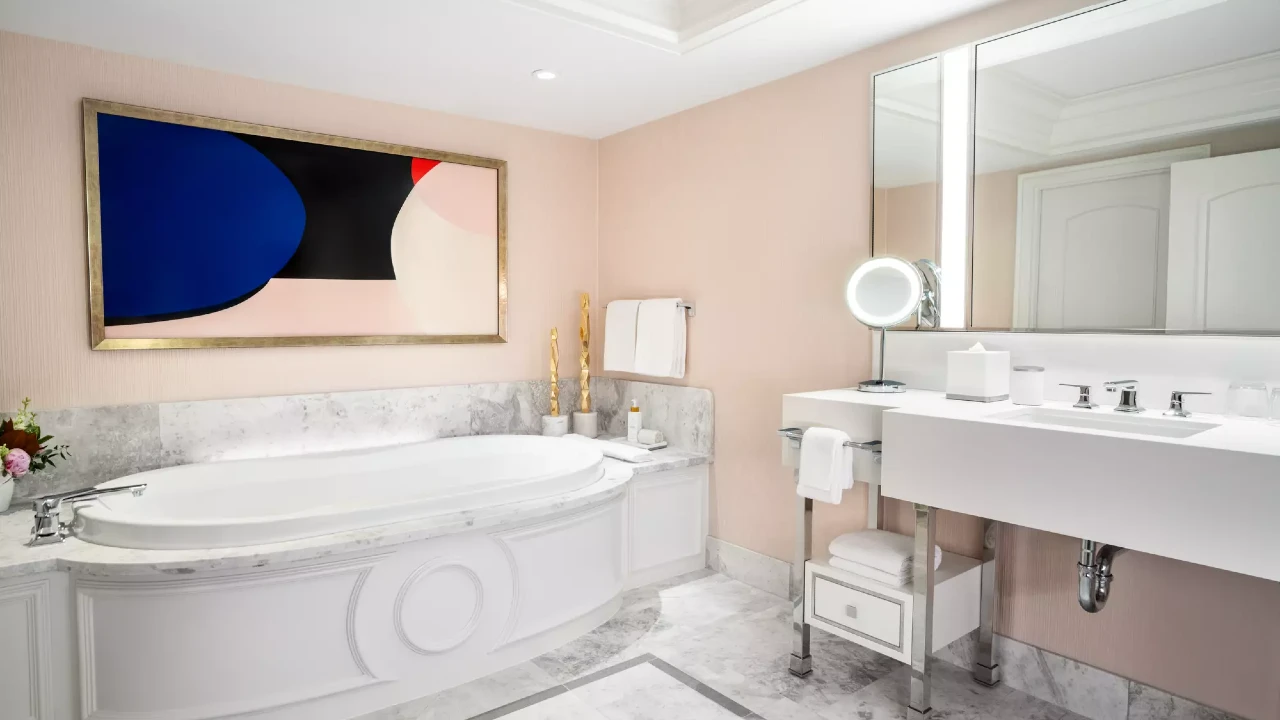 One Bedroom Lakeview Suite at Bellagio Las Vegas