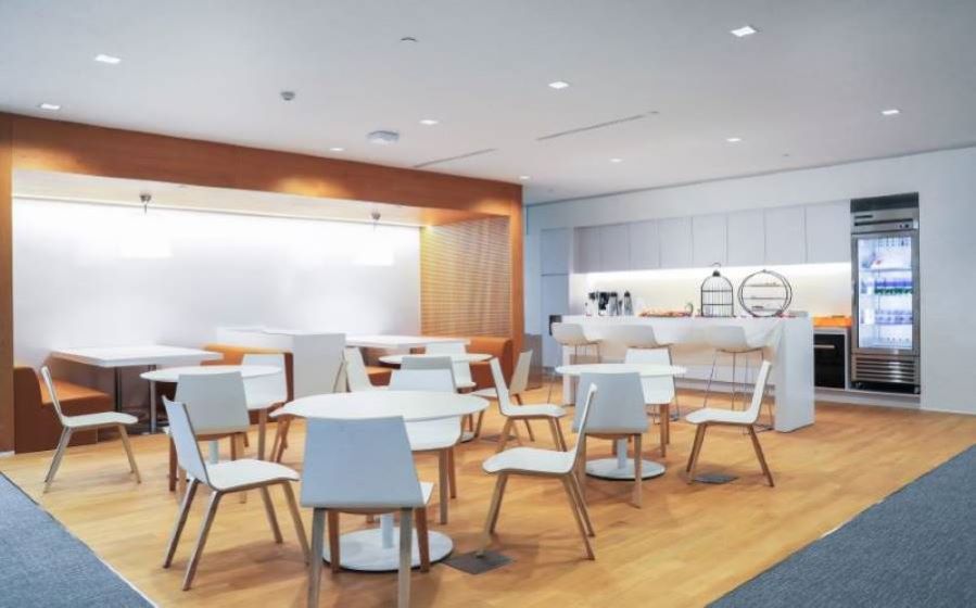 Easy Ice office kitchen rules for safe commercial ice machine usage — Ice Machines for Lease workplace guide.