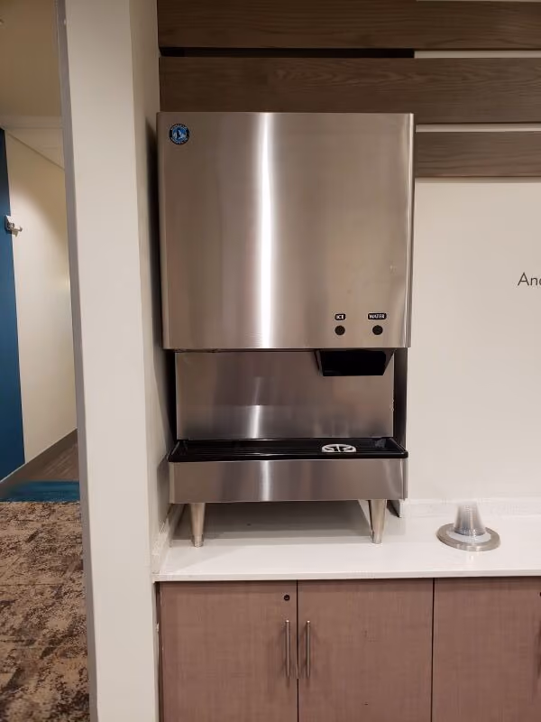 hospital ice chip maker