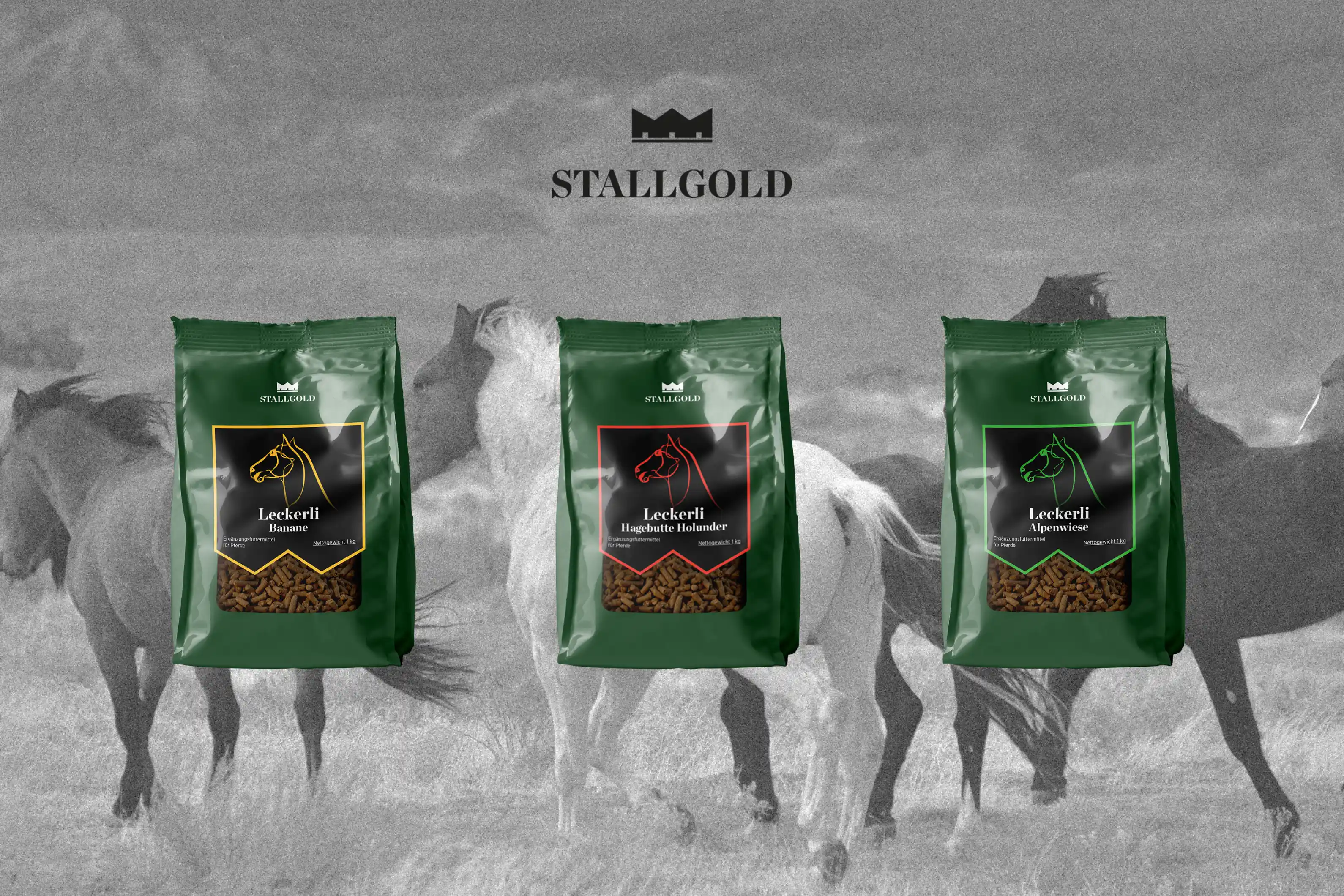 Three green bags of Stallgold horse feed named Leckerli Banane, Hagebutte Holunder, and Alpenwiese.