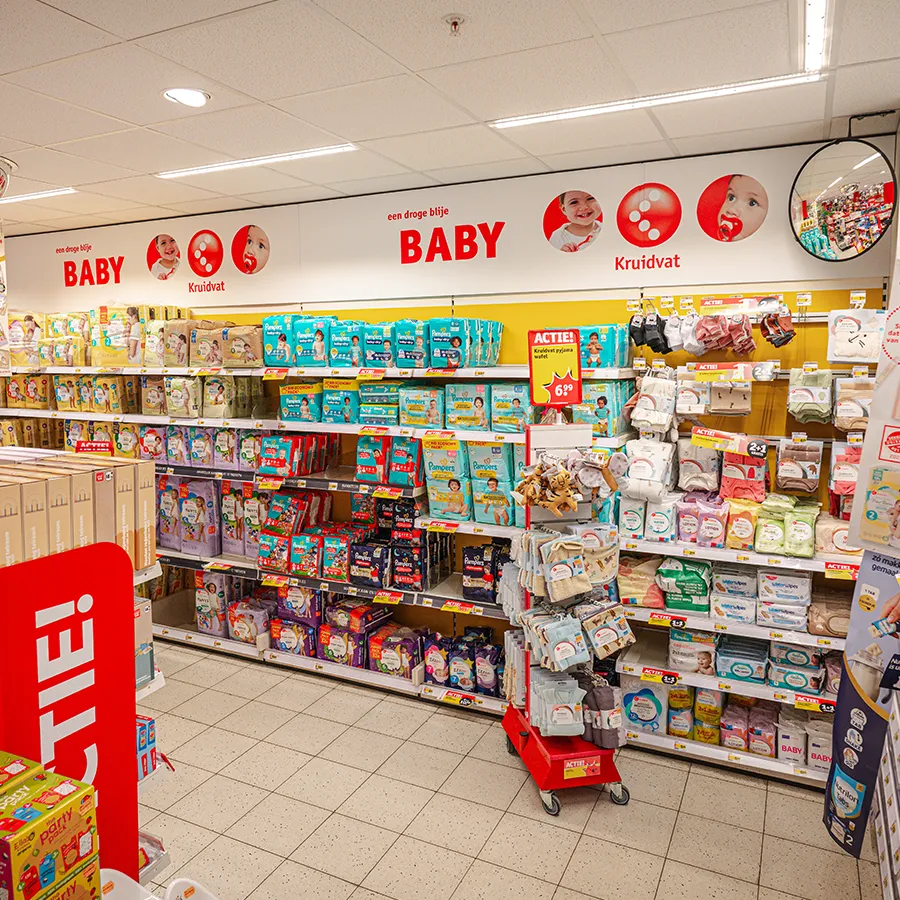 Baby afdeling in Kruidvat Winkelcentrum Hasselo met luiers en verzorgingsproducten