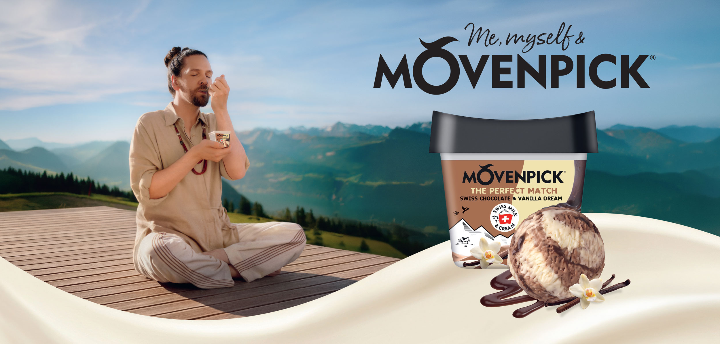 Mövenpick Ice Cream Sujet: Mann mit Glacebecher auf einem Steg