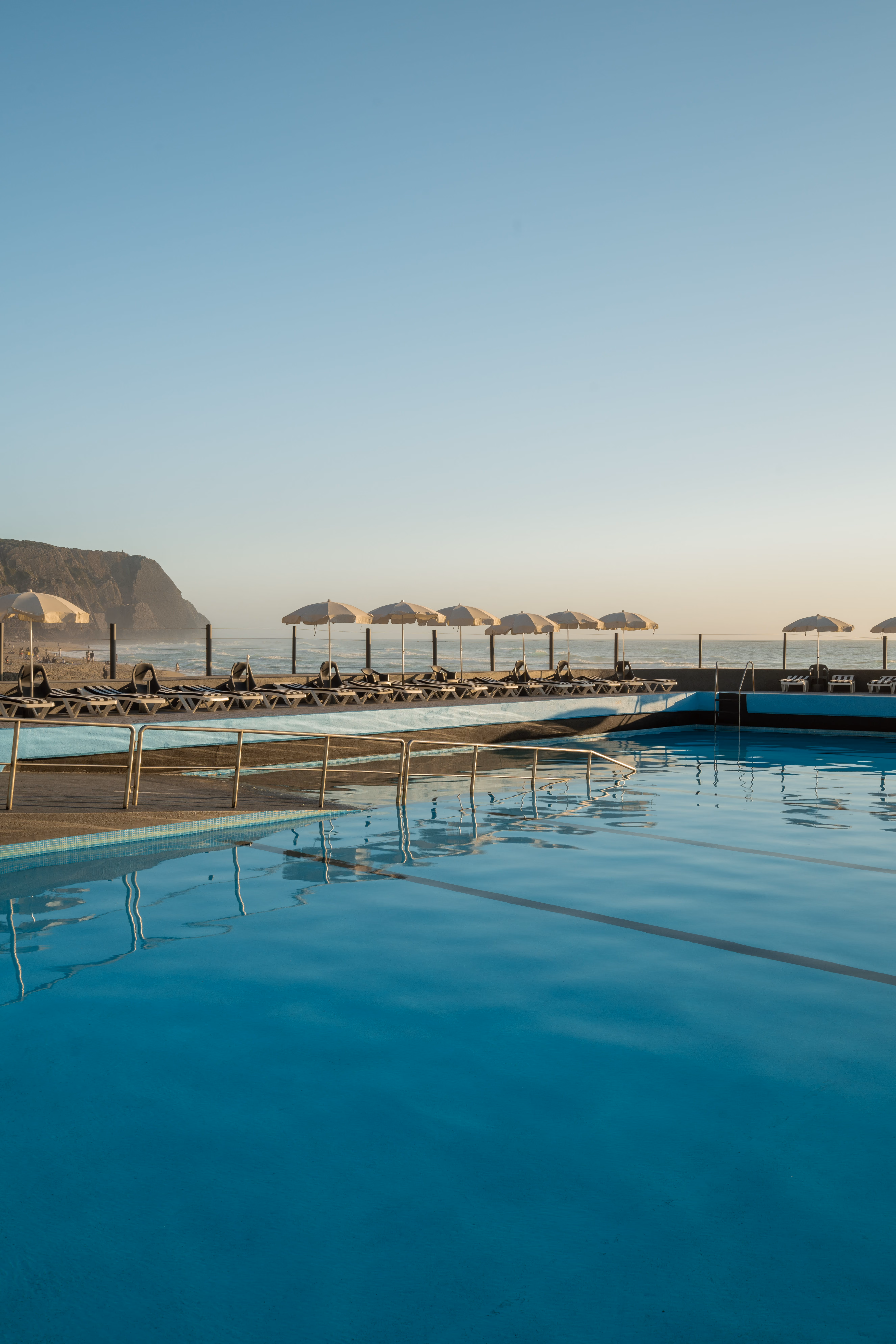Hotel ocean pool experience