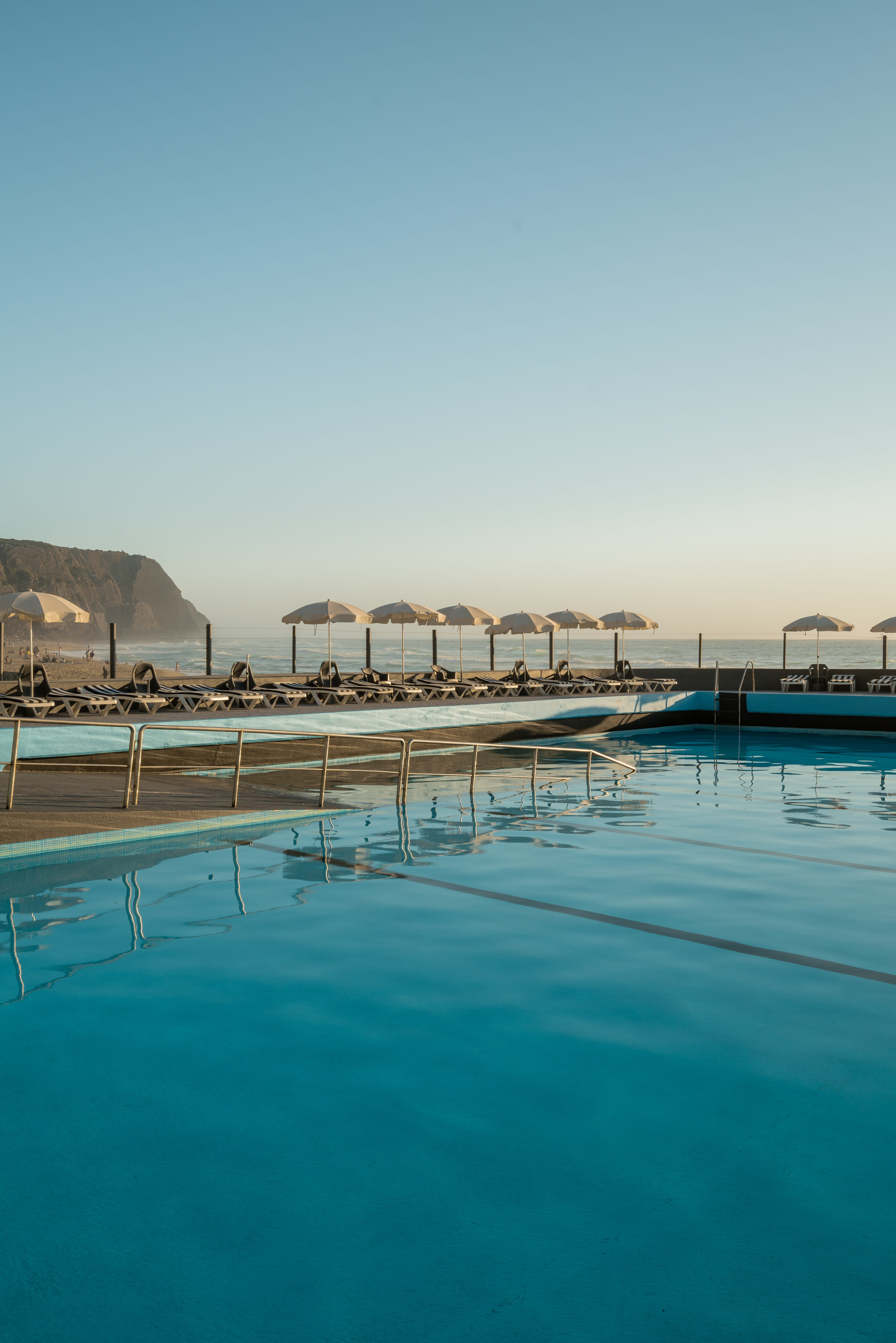 Hotel ocean pool experience