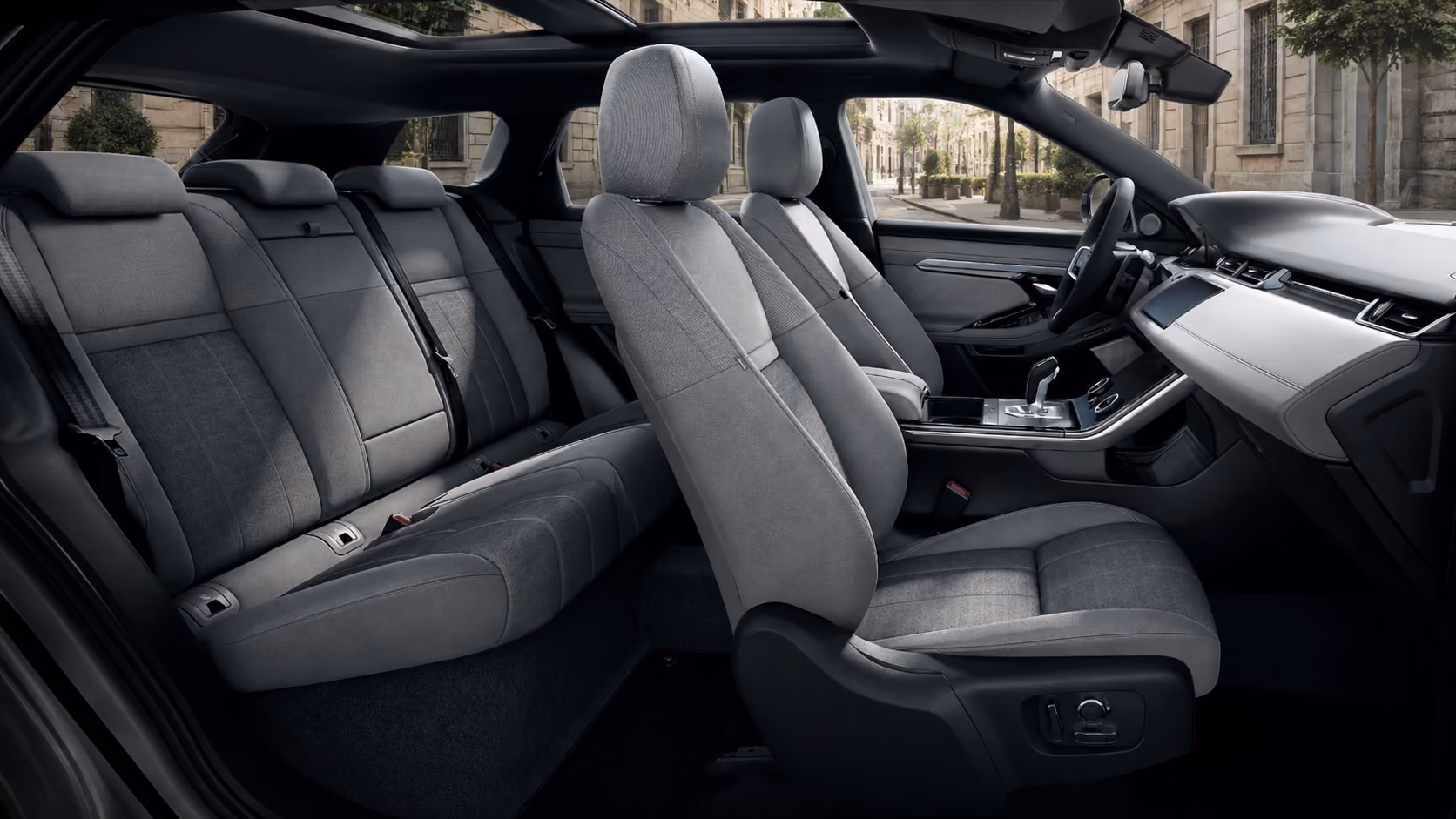 Rear seats inside the Range Rover Performance SUV with premium passenger comfort
