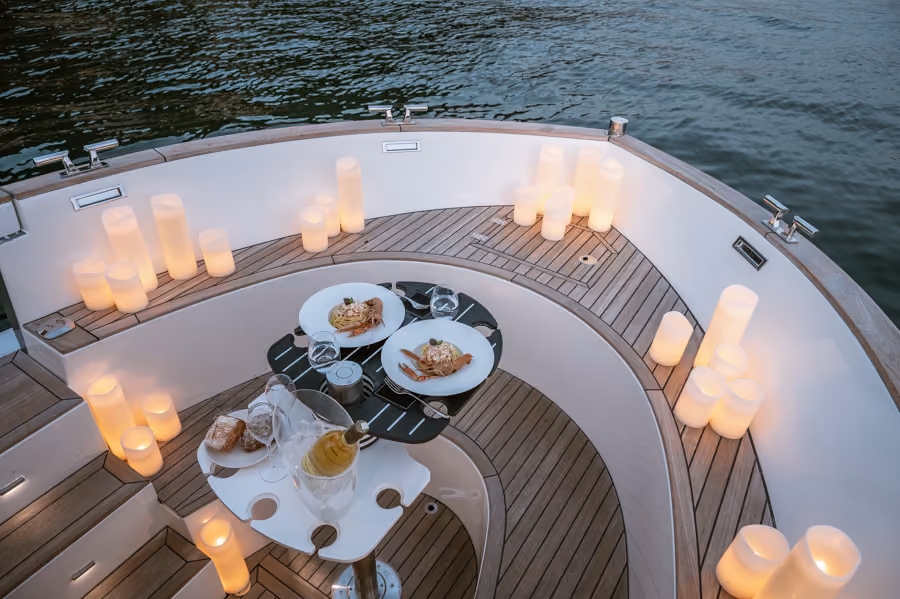Candlelight aperitif setup on the Moveolux Limotender for an exclusive Lake Como experience