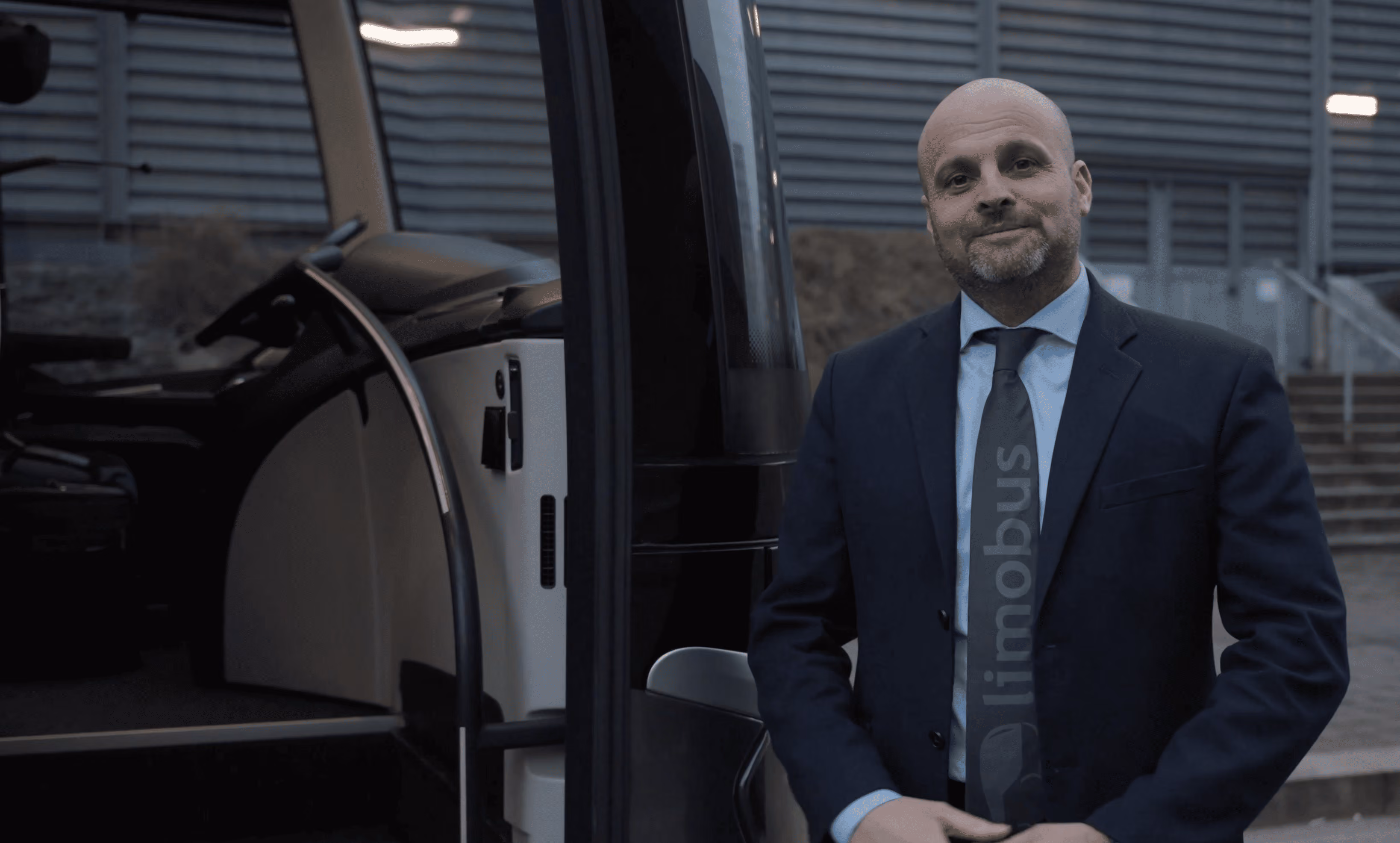Professional driver service for the Moveolux Luxury Bus 28 during premium group transfers