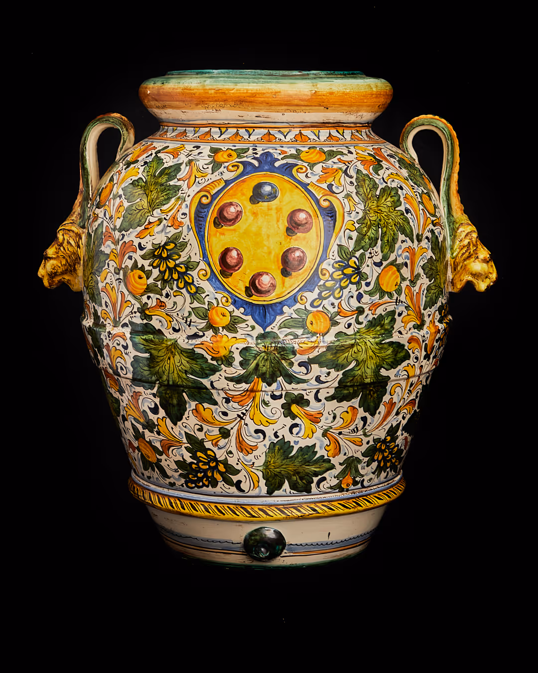 A monumental Montelupo jar featuring the Medici crest and Marzocco handles; an ornate piece designed strictly to project dynastic wealth and power.