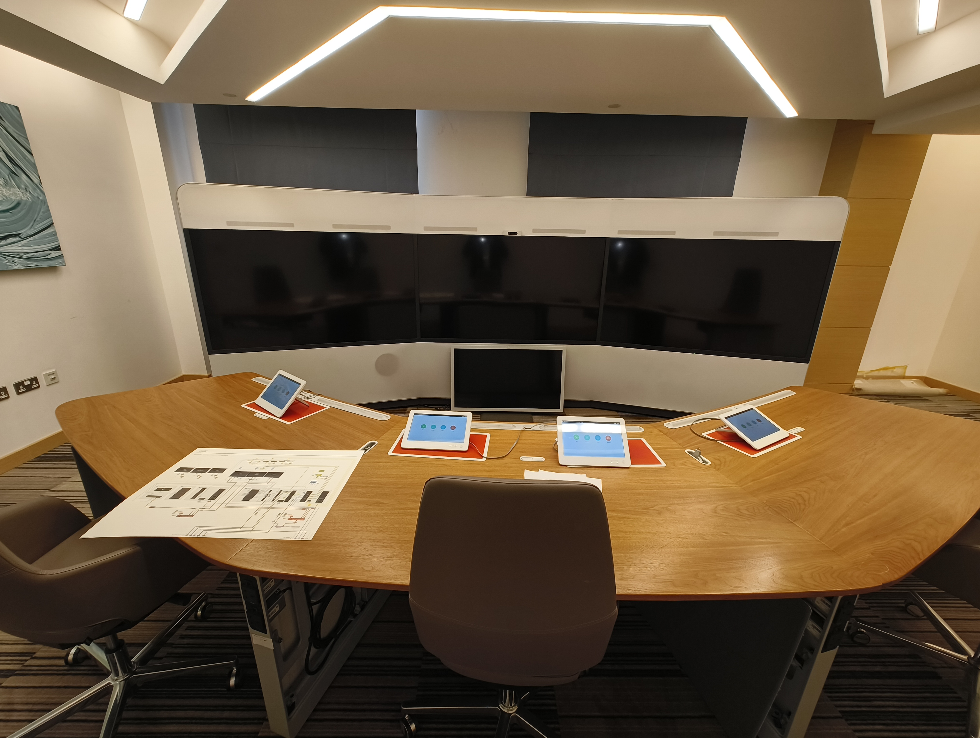 Executive boardroom AV display installation by Technobriq