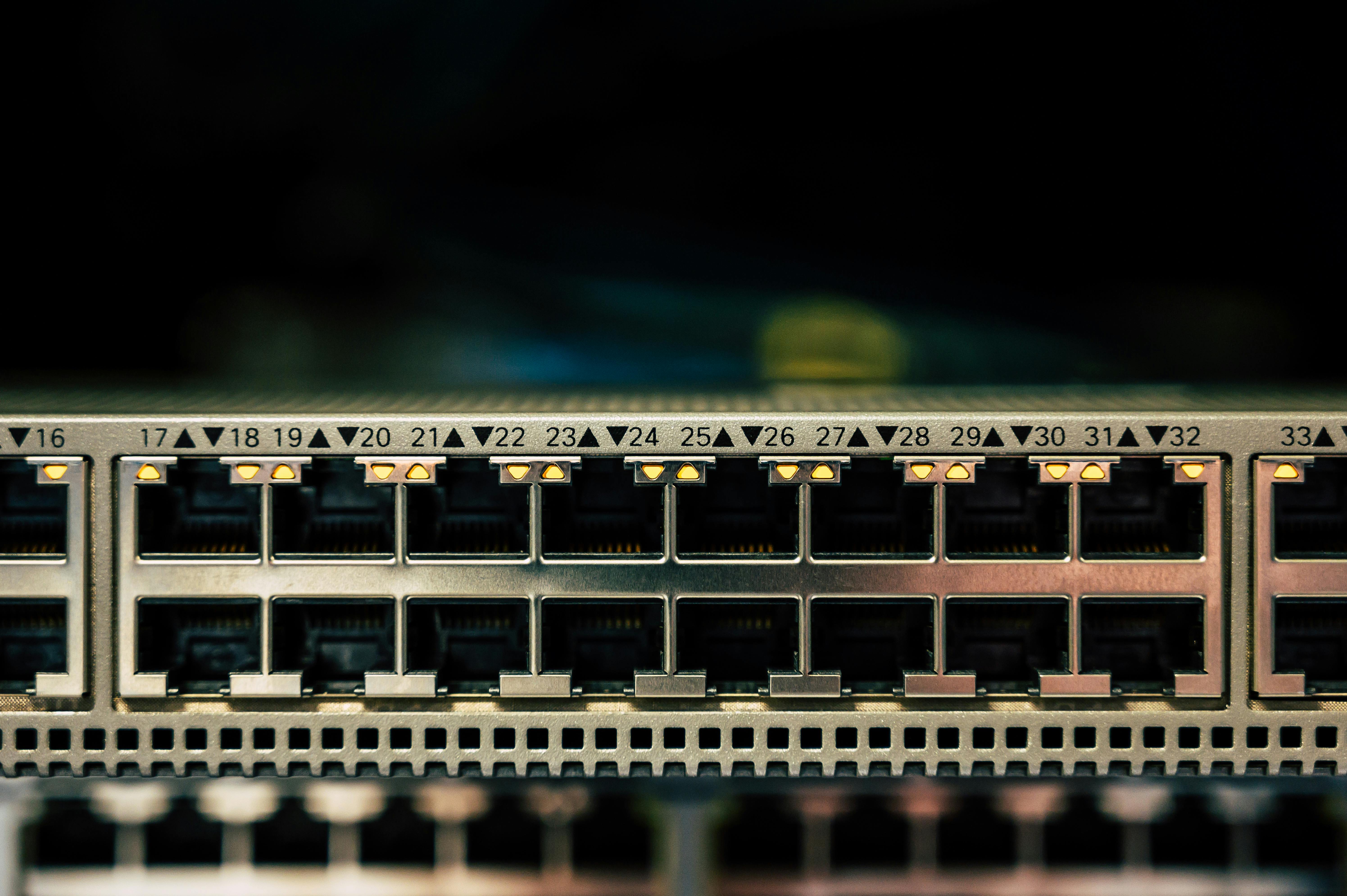 Structured cabling and server room Qatar — Technobriq ELV