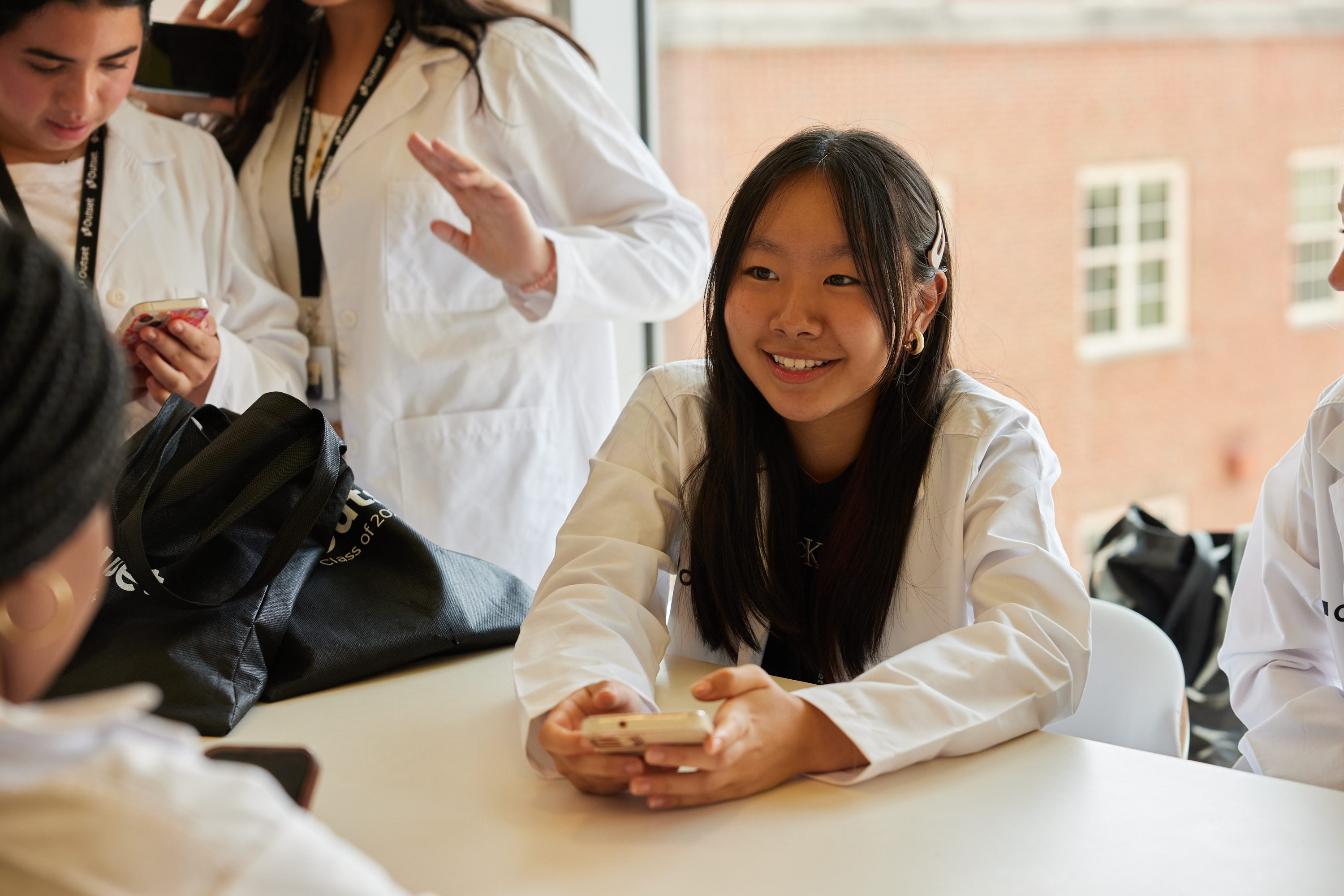 Medical Programs for High School Students: Key Factors to Consider