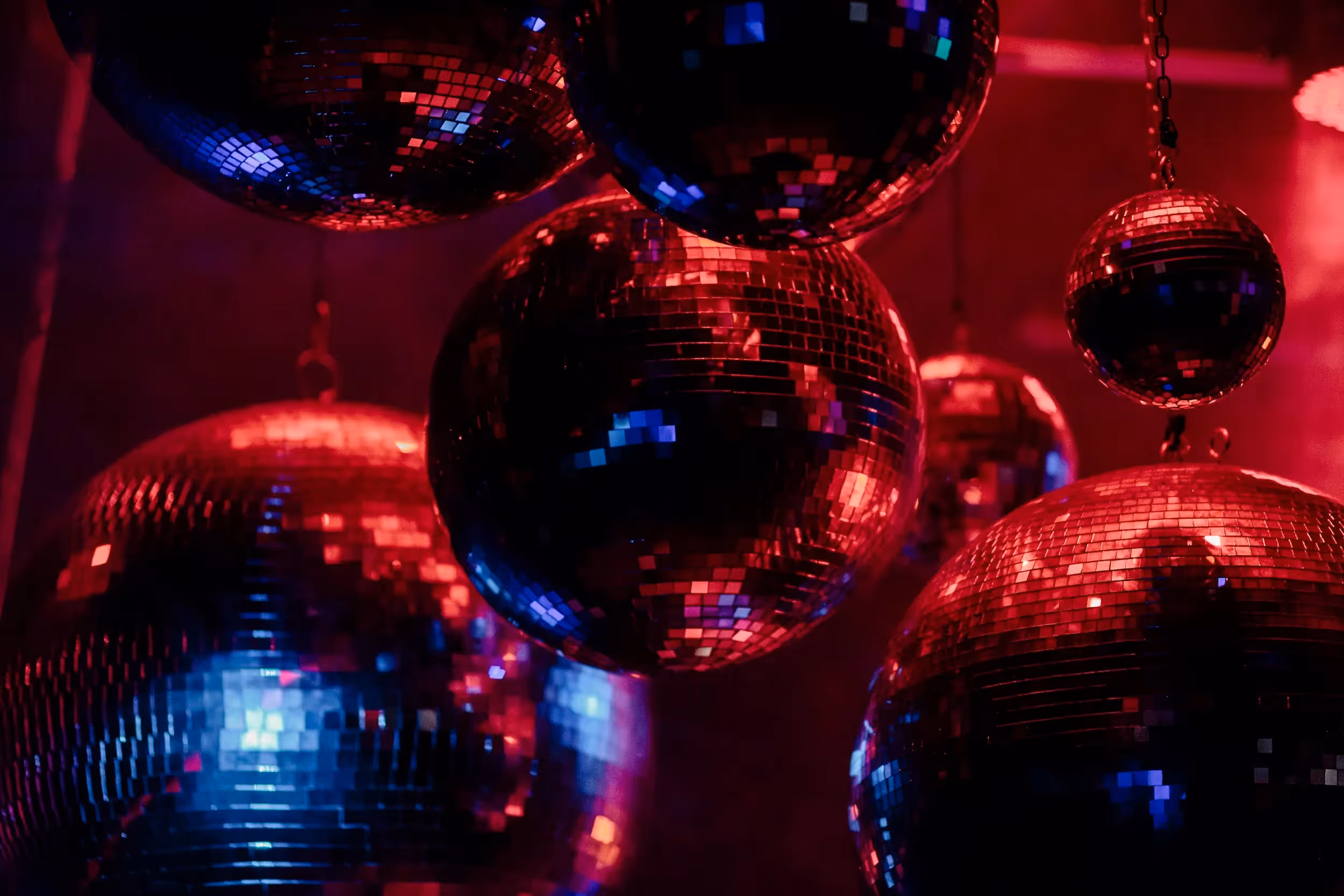 SpotMe vs vFairs: A Comprehensive Breakdown for Event Planners