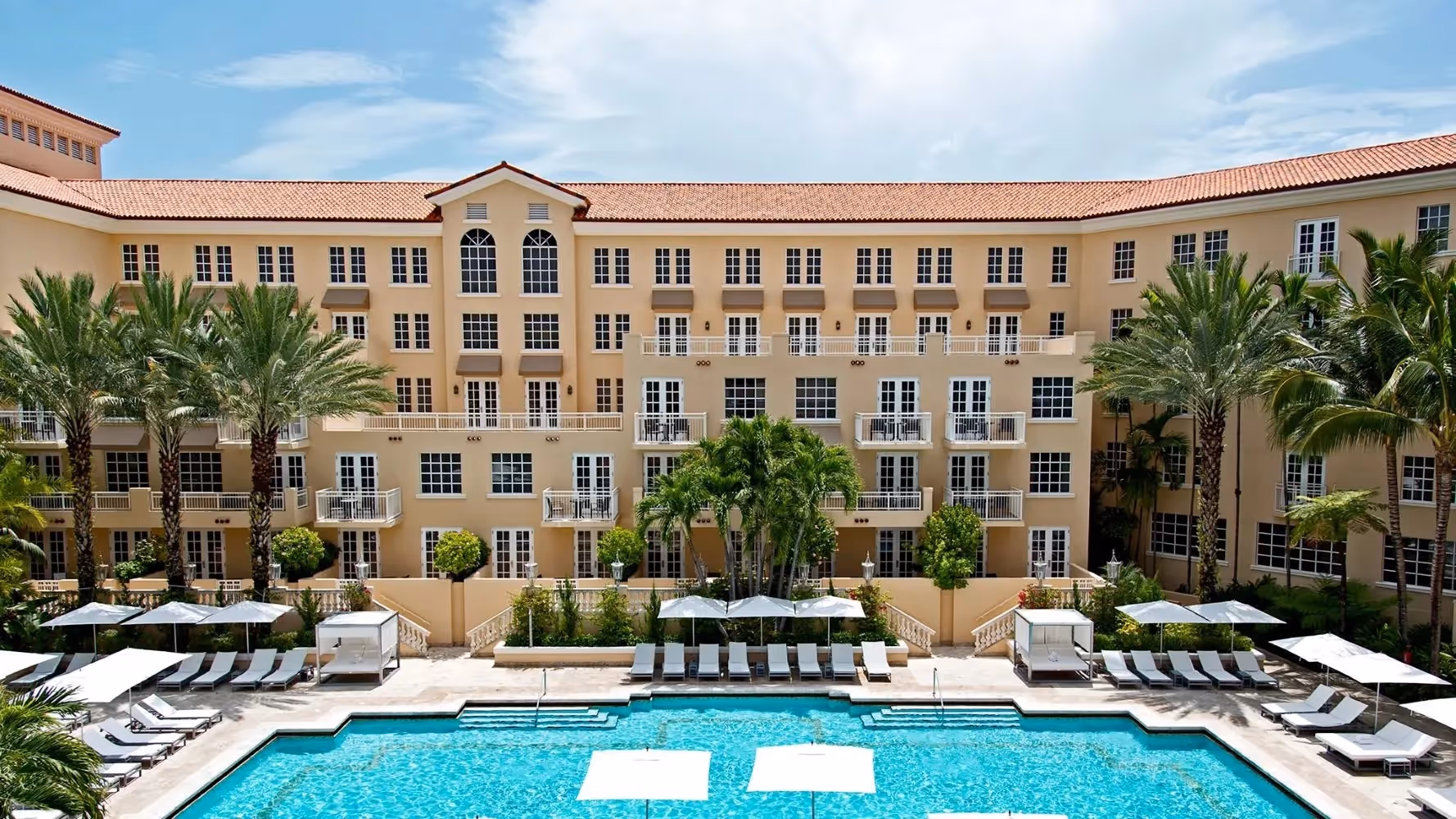  JW Marriott Miami Turnberry Aventura - 685 rooms - 23 minutes from the nearest airport A celebrated setting in Miami, complete with lush tropical gardens and a 100-year-old banyan tree, JW Miami Turnberry Resort & Spa is South Florida’s premier destination. Across the 300-acre setting, you’ll find Mediterranean-inspired architecture, marble walkways, and sparkling fountains. A sanctuary to over 40 species of tropical birds, botanical fauna, chef’s herbs, and a tropical fruit garden. Elegantly designed, the spacious rooms and suites provide relaxing comfort with marble bathrooms and private balconies overlooking the resort's tropical grounds. Hotel Website 