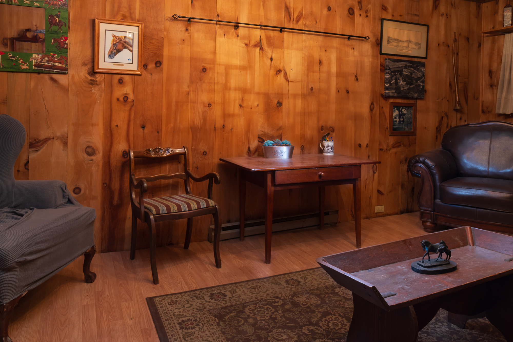 Our horse boarders can meet and chat in the club rooms