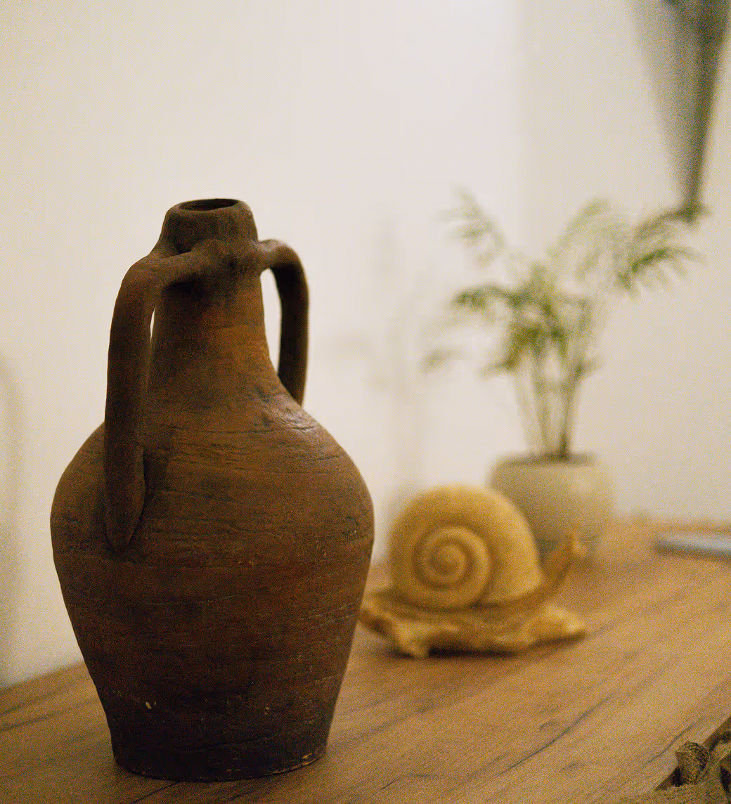 Гарячі масажні камені та свічка для спа процедур