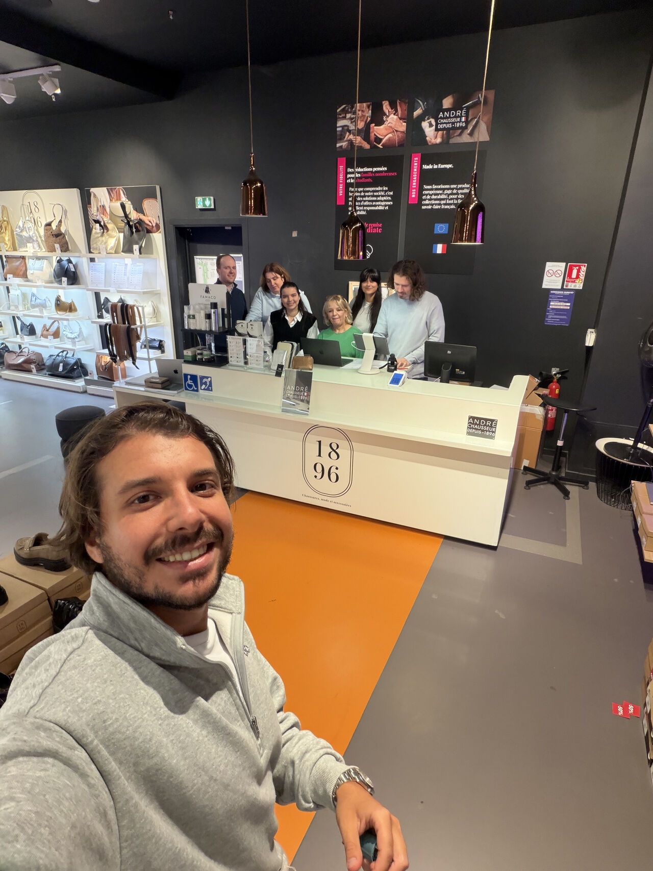 Installation Shopify POS et terminal de paiement dans une boutique André