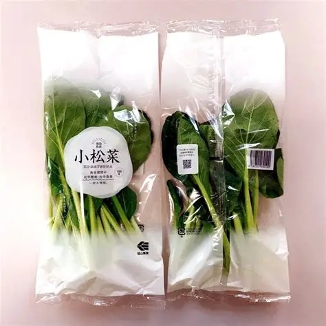化学肥料や化学農薬を使わずに育てたコマツナ(写真の一部は樫山農園提供)