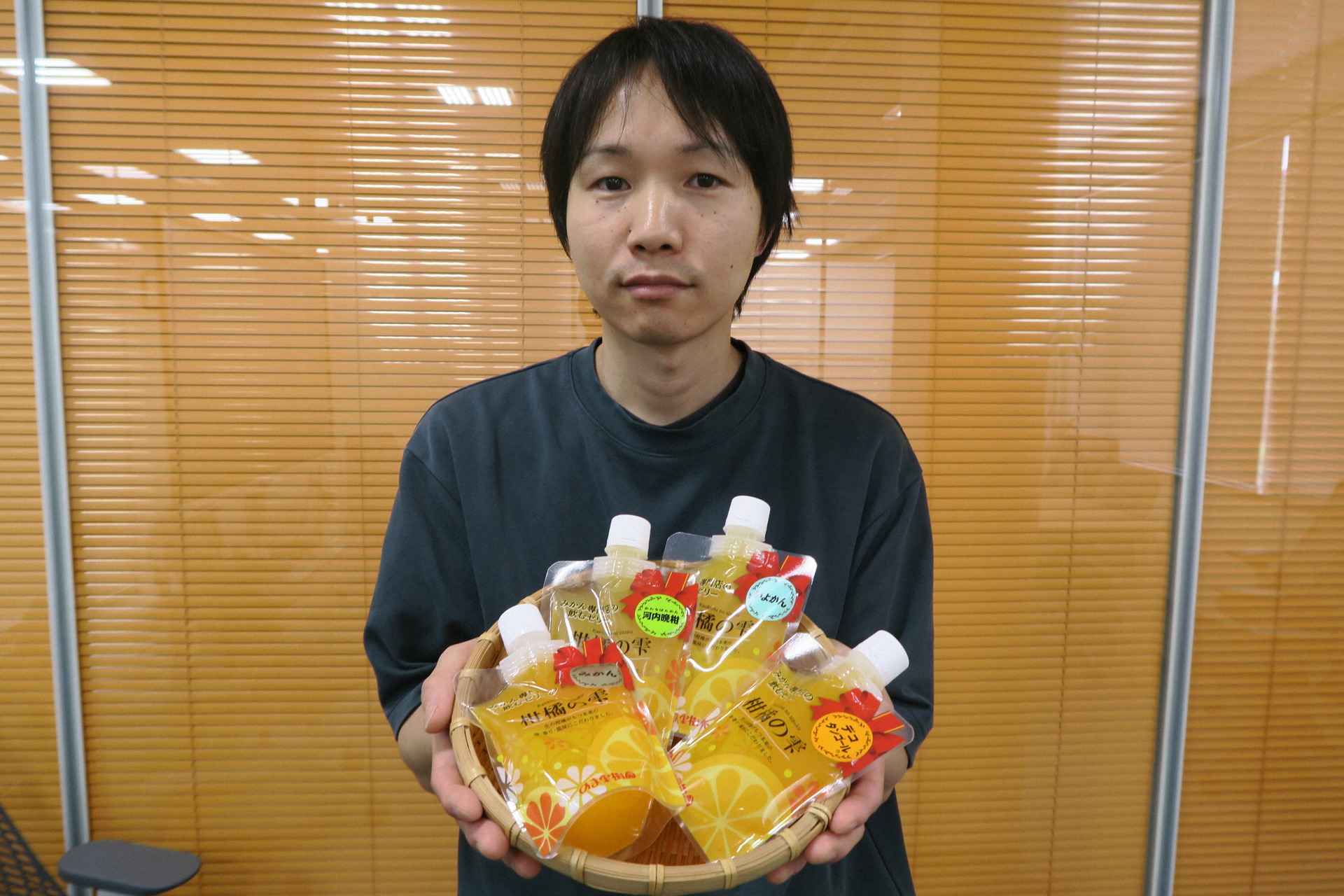 開発を担当した佐藤勇気さん