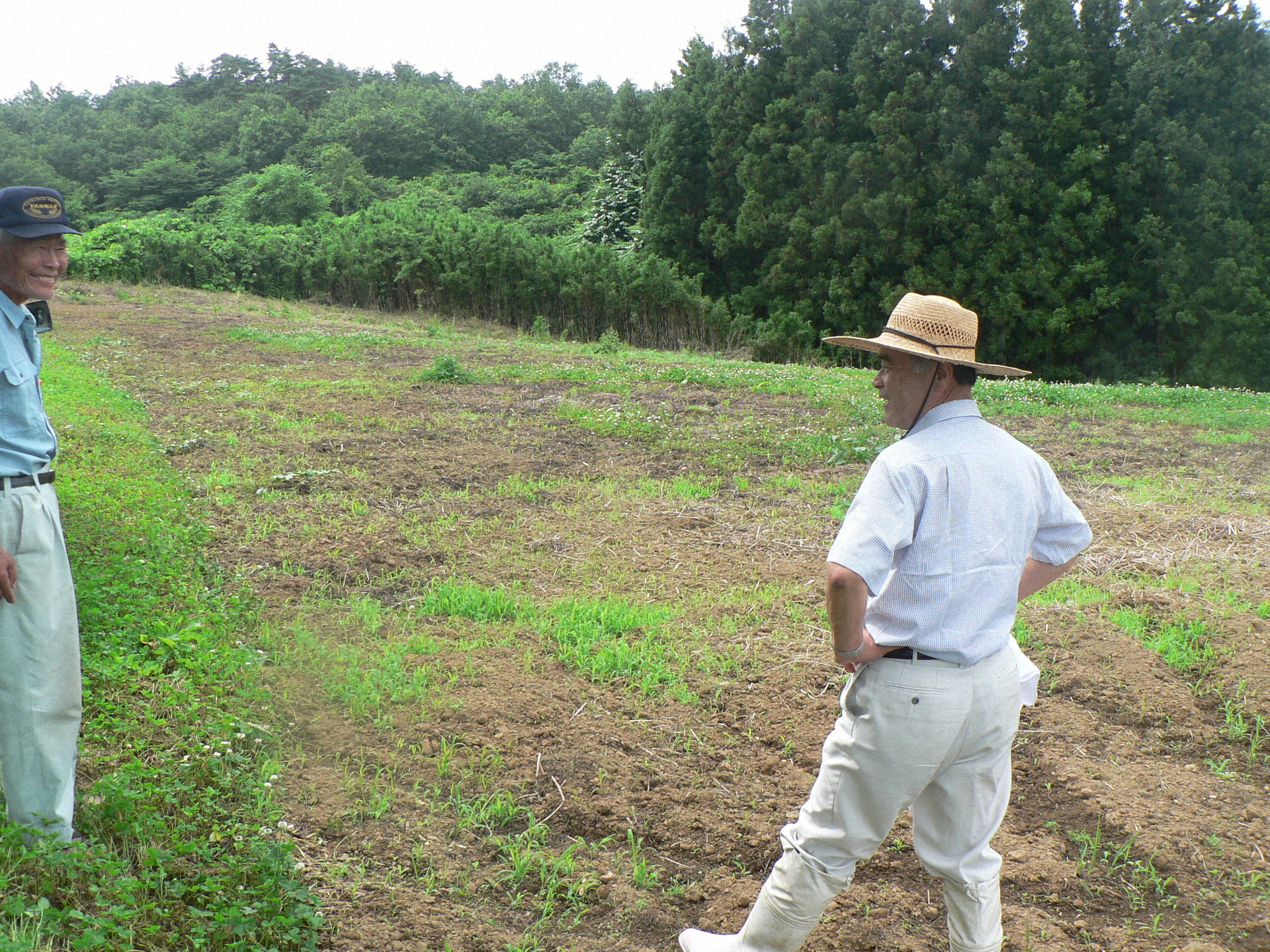 就農前に農業委員らと圃場の候補地を回った