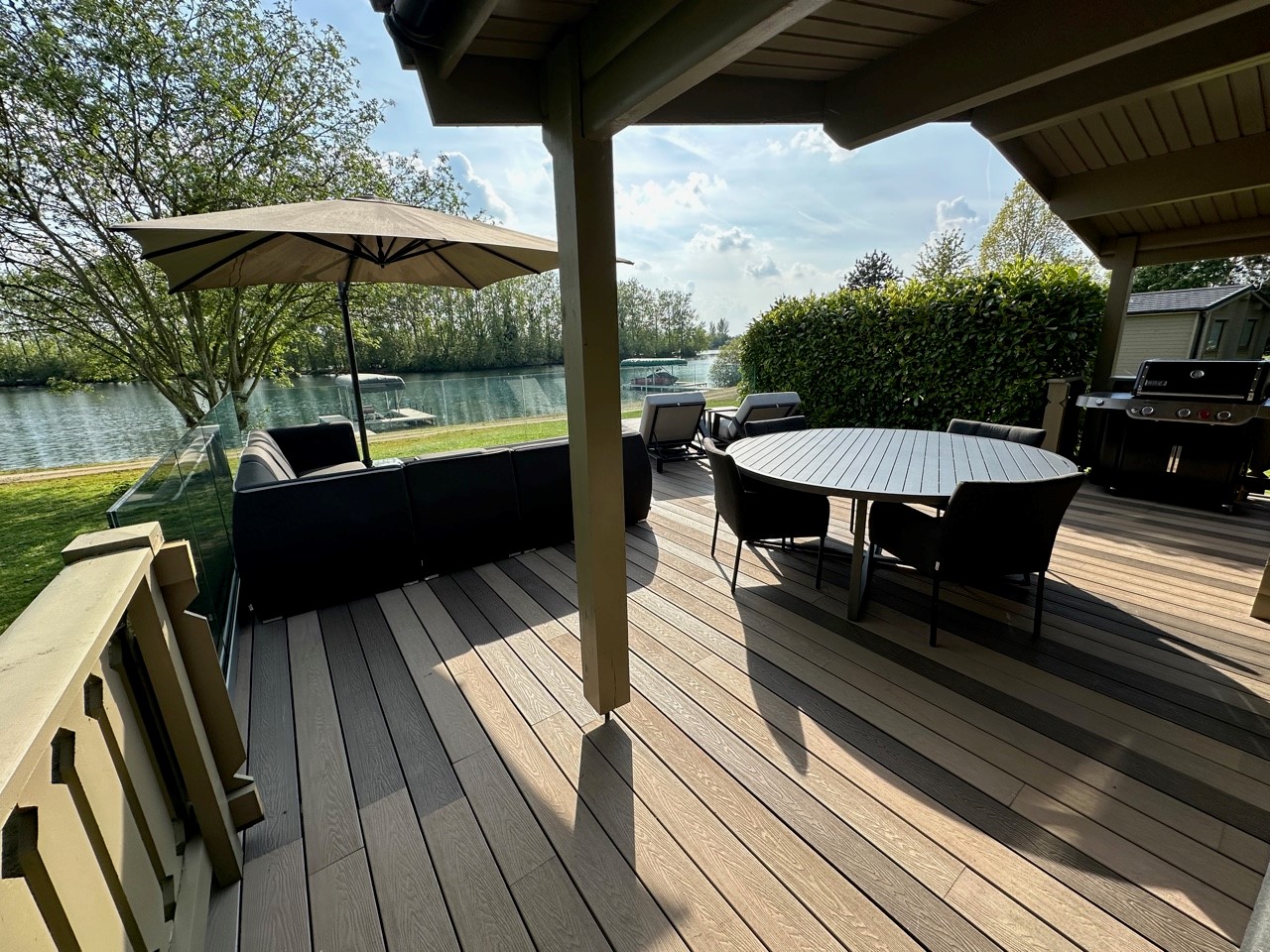 image of store helping customers (for a home goods store)