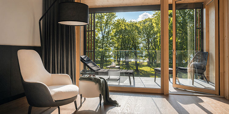 Suite mit Seeblick im Wellness-Hotel des Buff Medical Resort