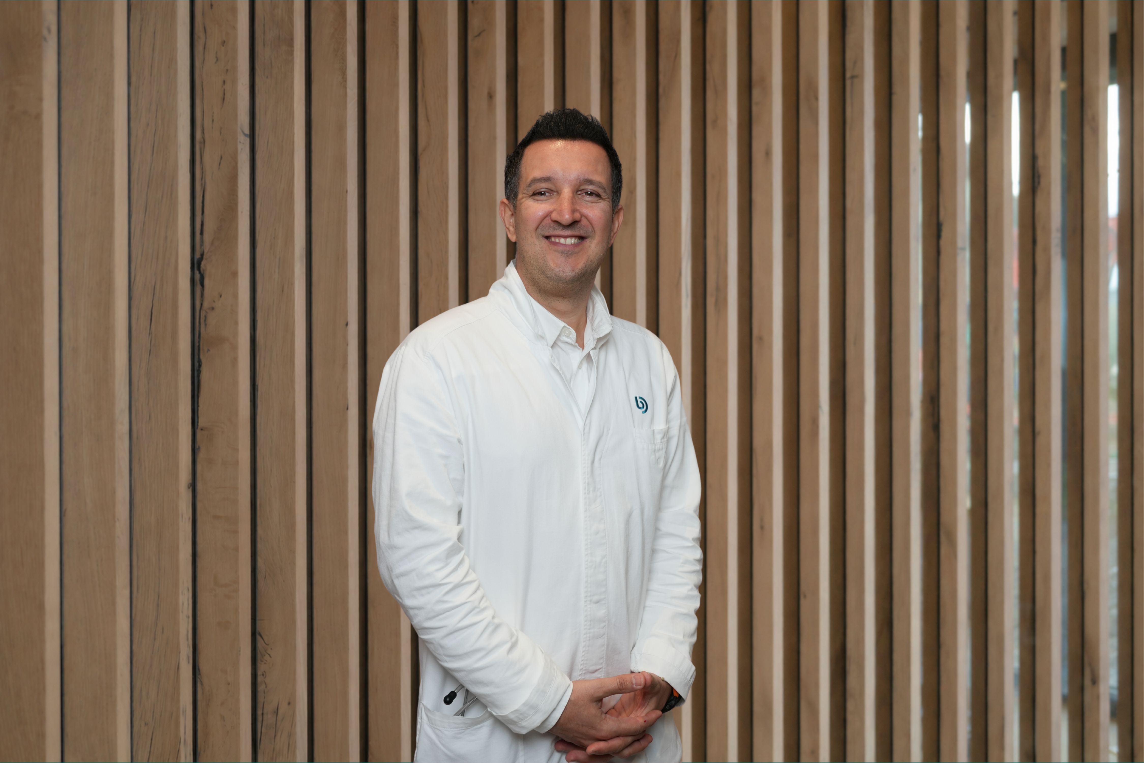 Dr. medic Tihamér Molnar, Facharzt für Innere Medizin und Kardiologie