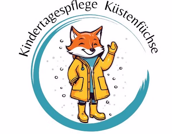 Illustration eines lächelnden Fuchses in gelbem Regenmantel 'Kindertagespflege Küstenfüchse'.