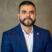 Headshot of Luis Perez