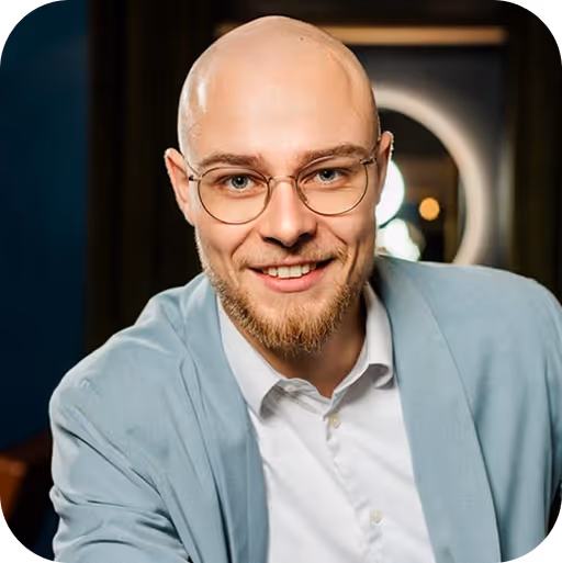Portrait von Adrian Schmidt