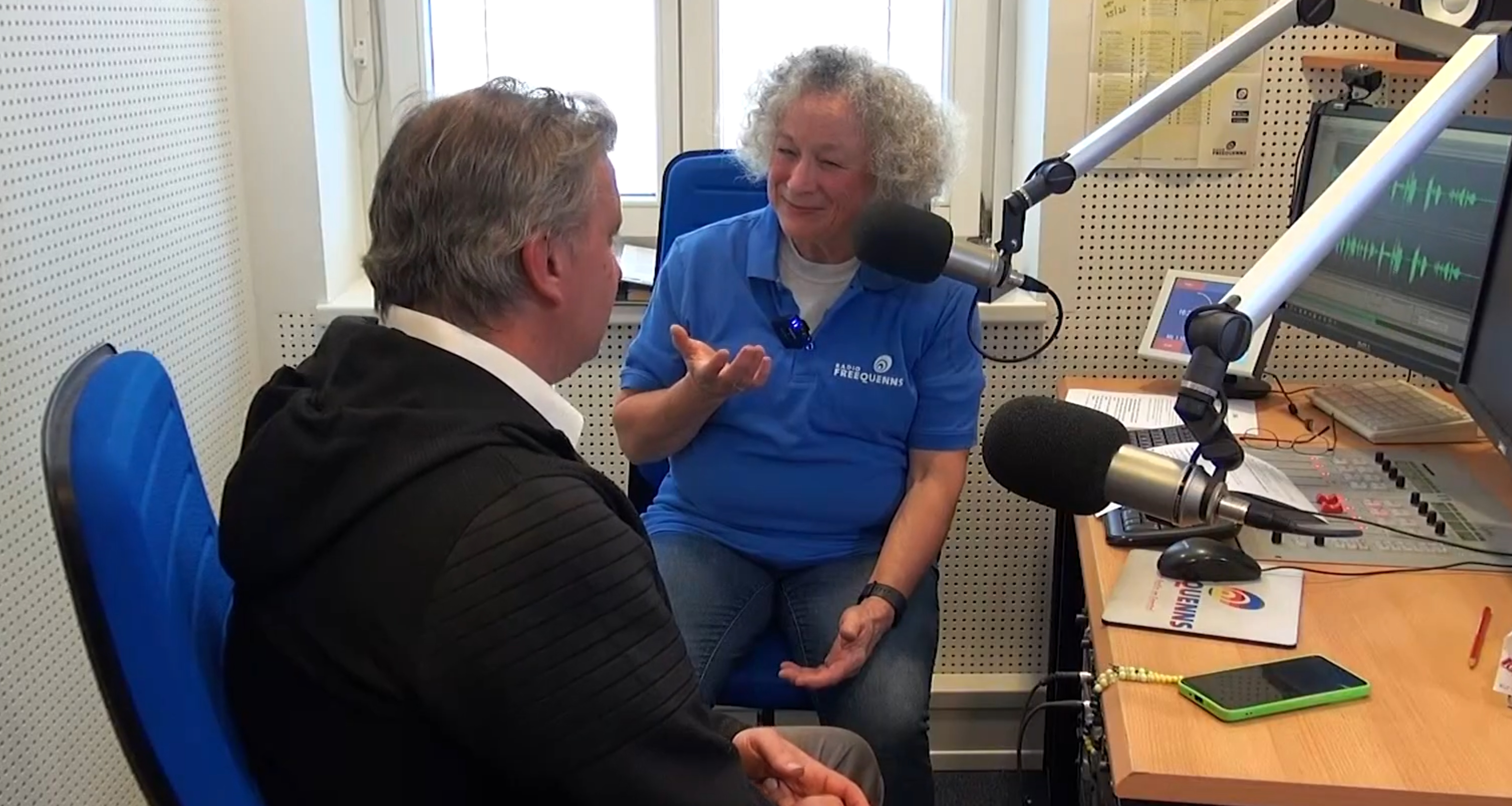 Radio Frequenns on air