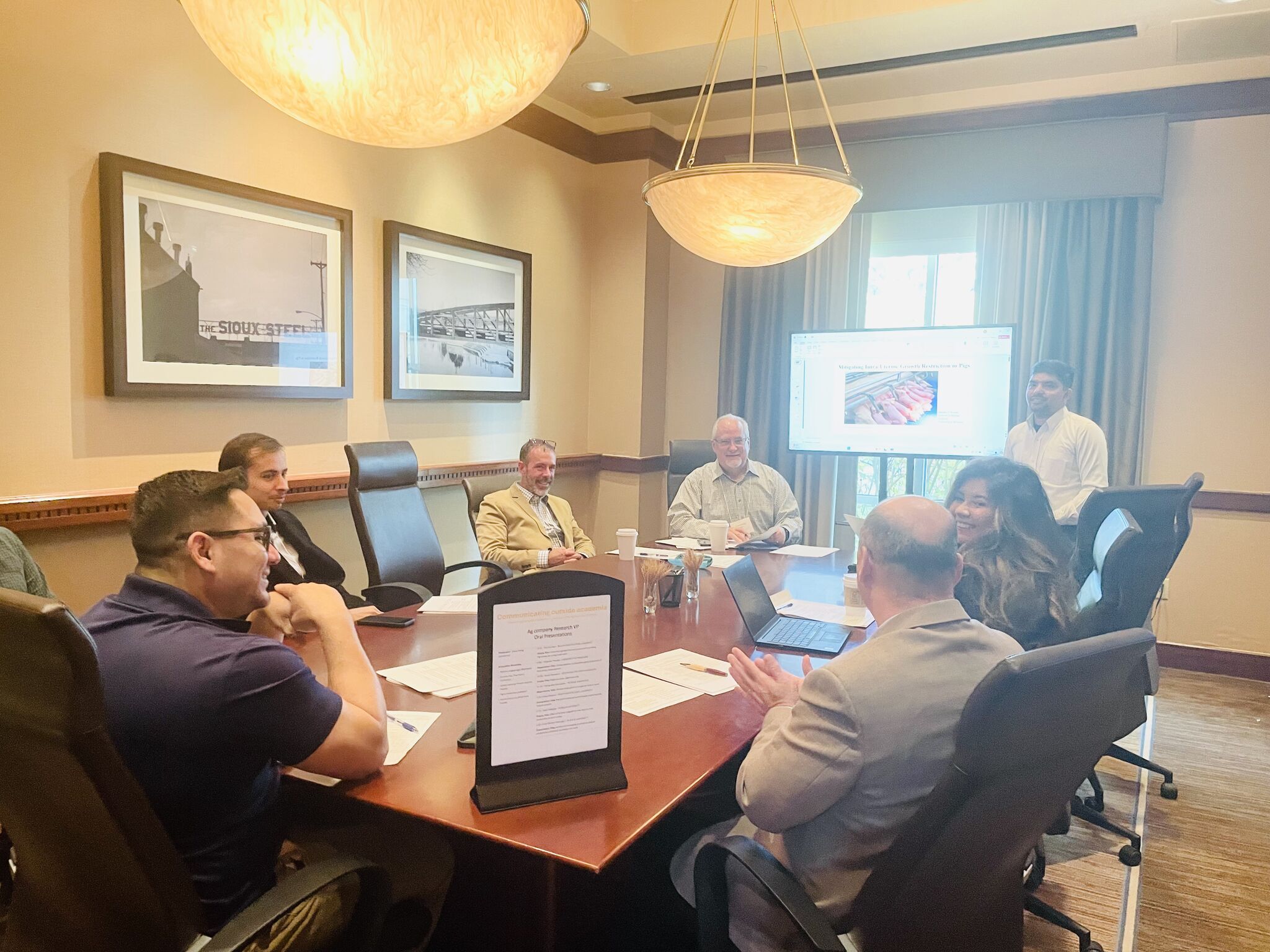 image of team discussion (for a hr tech)