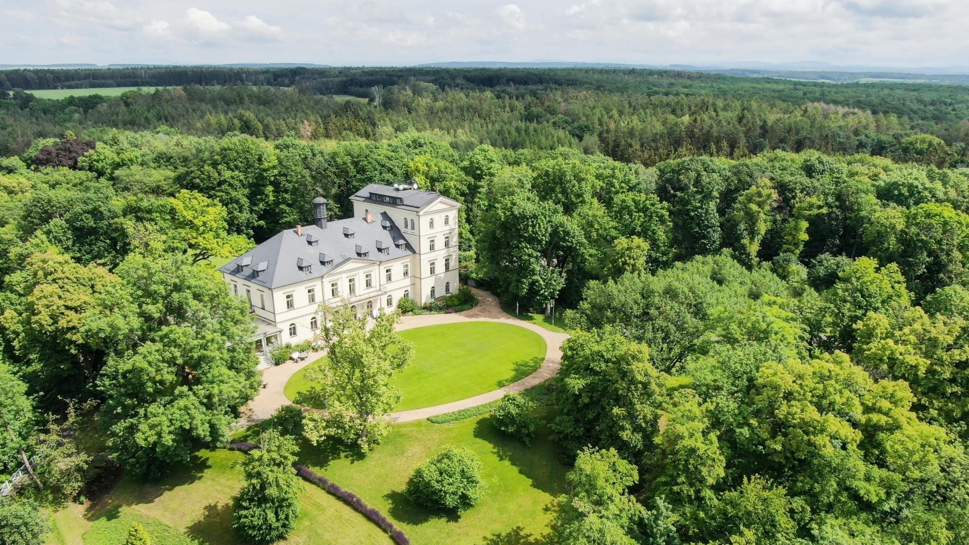 Kuratiertes Haus mit Garten