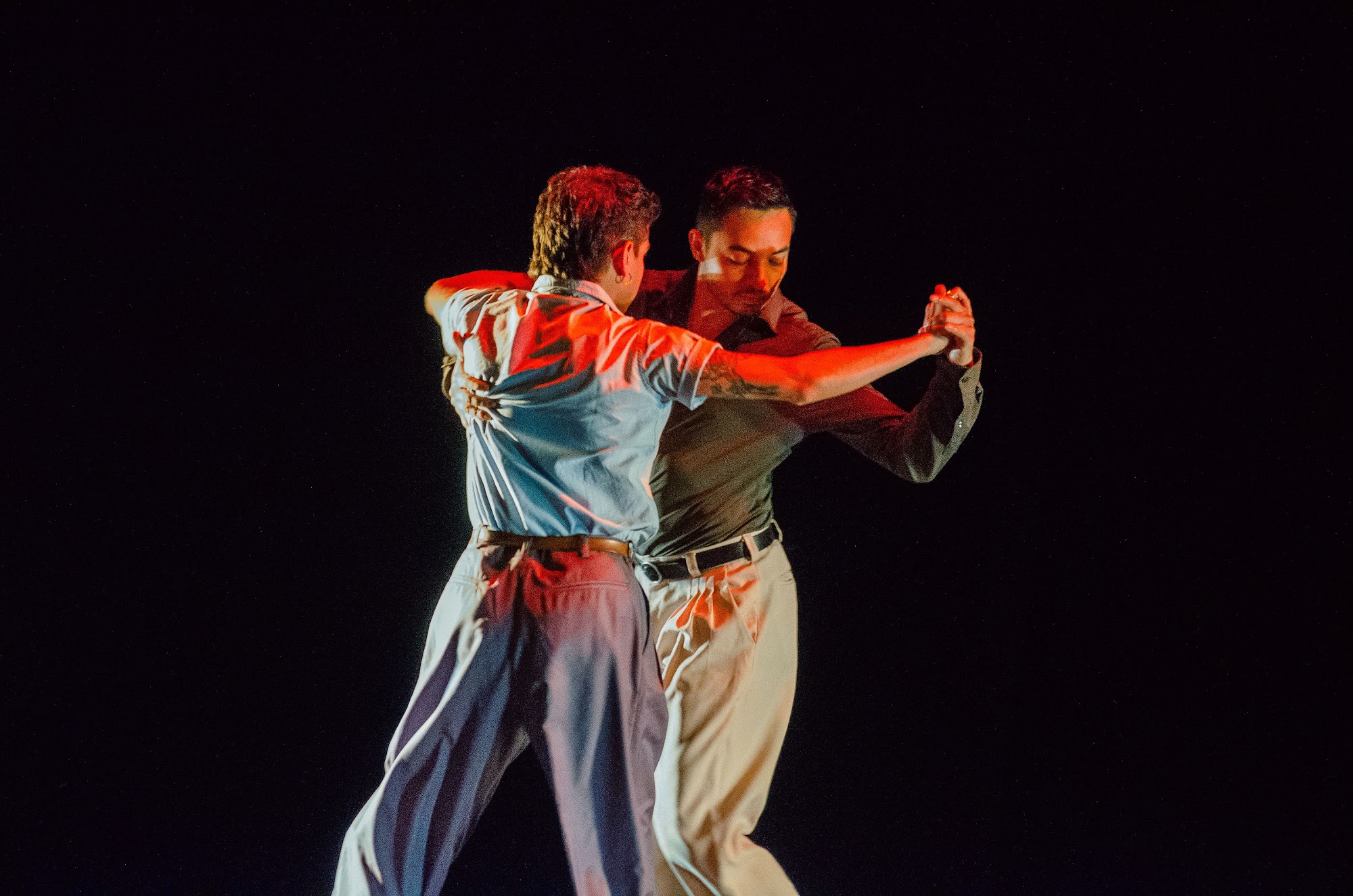 Daniel Galicia and Alexander Latorre dance Tango Entre Hombres at Montréal Fringe 2026.